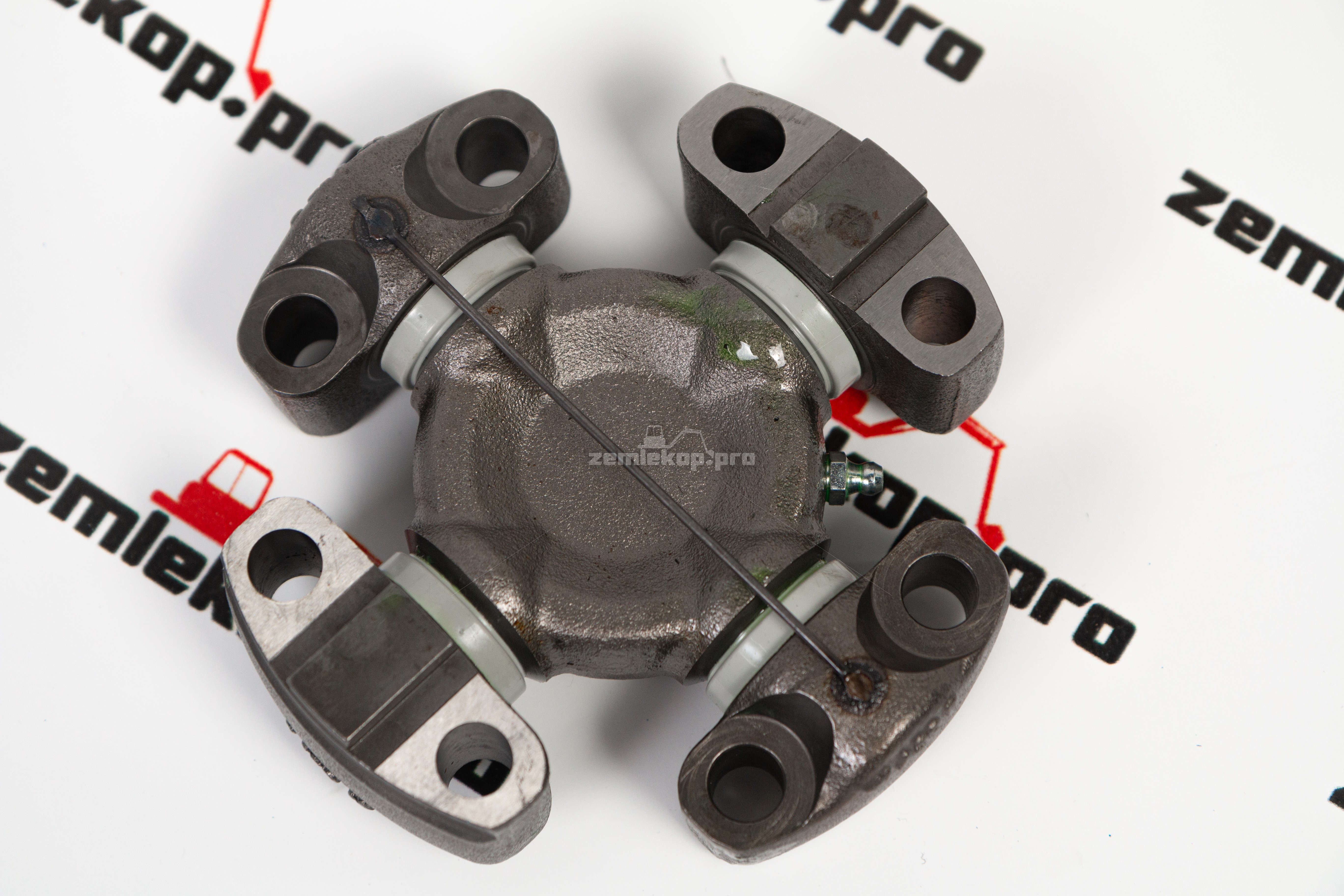 3050915000 Крестовина для спецтехники  49,2x117,5,148M70 / 7C, DANA