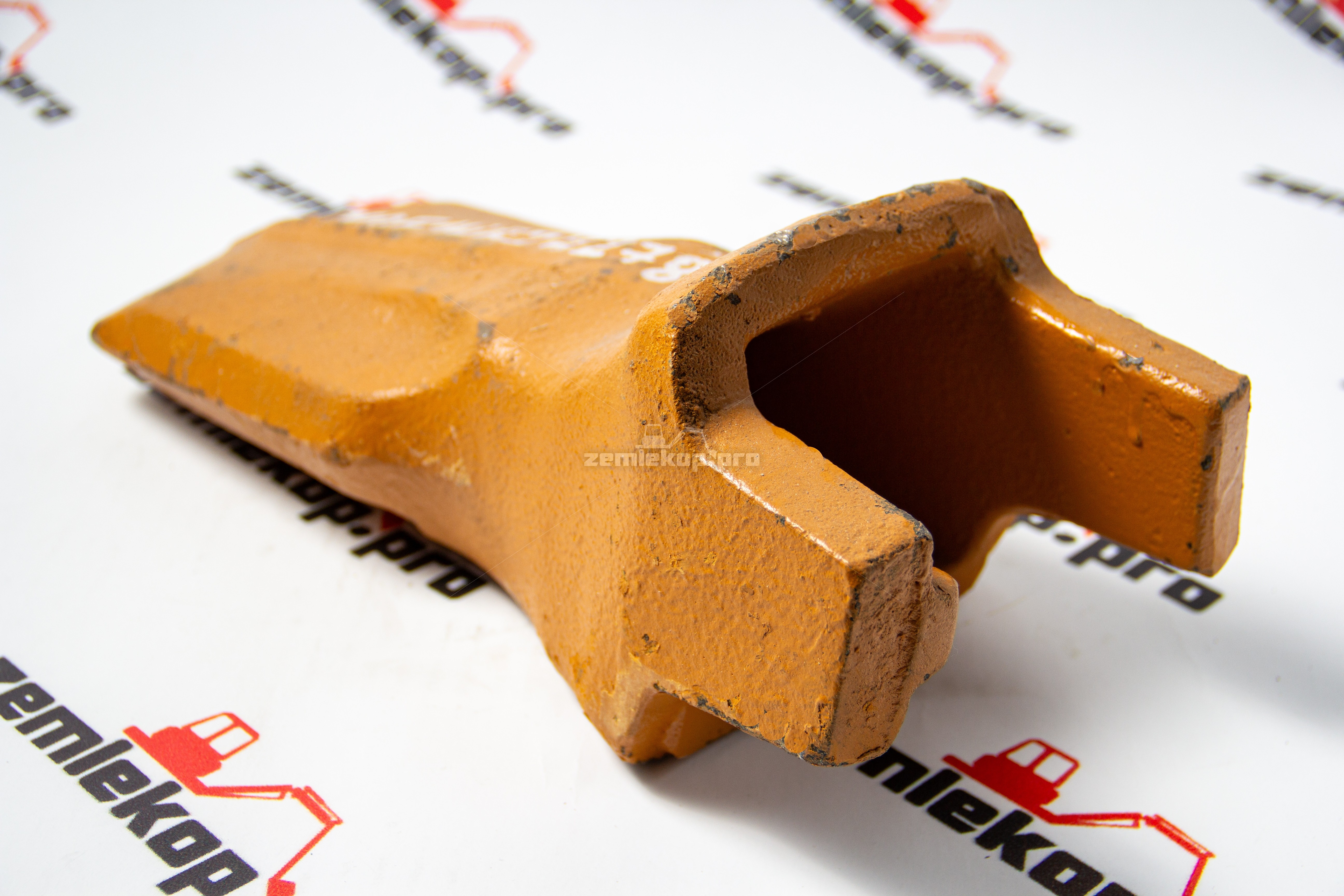 4203229 Поршень DANA 246409