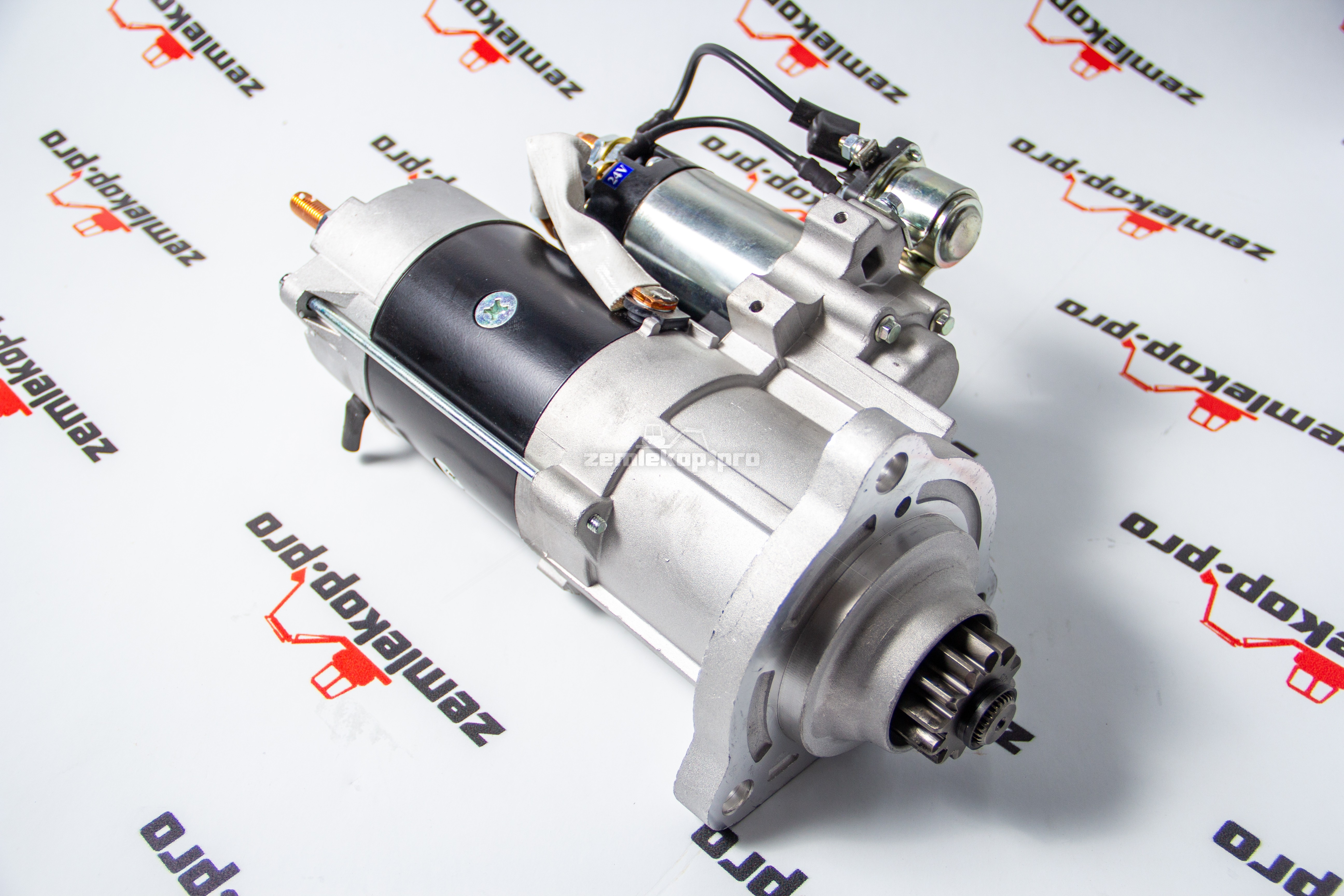 390601058 Втулка KOMATSU (в шток гидроцилиндра поворота стрелы)