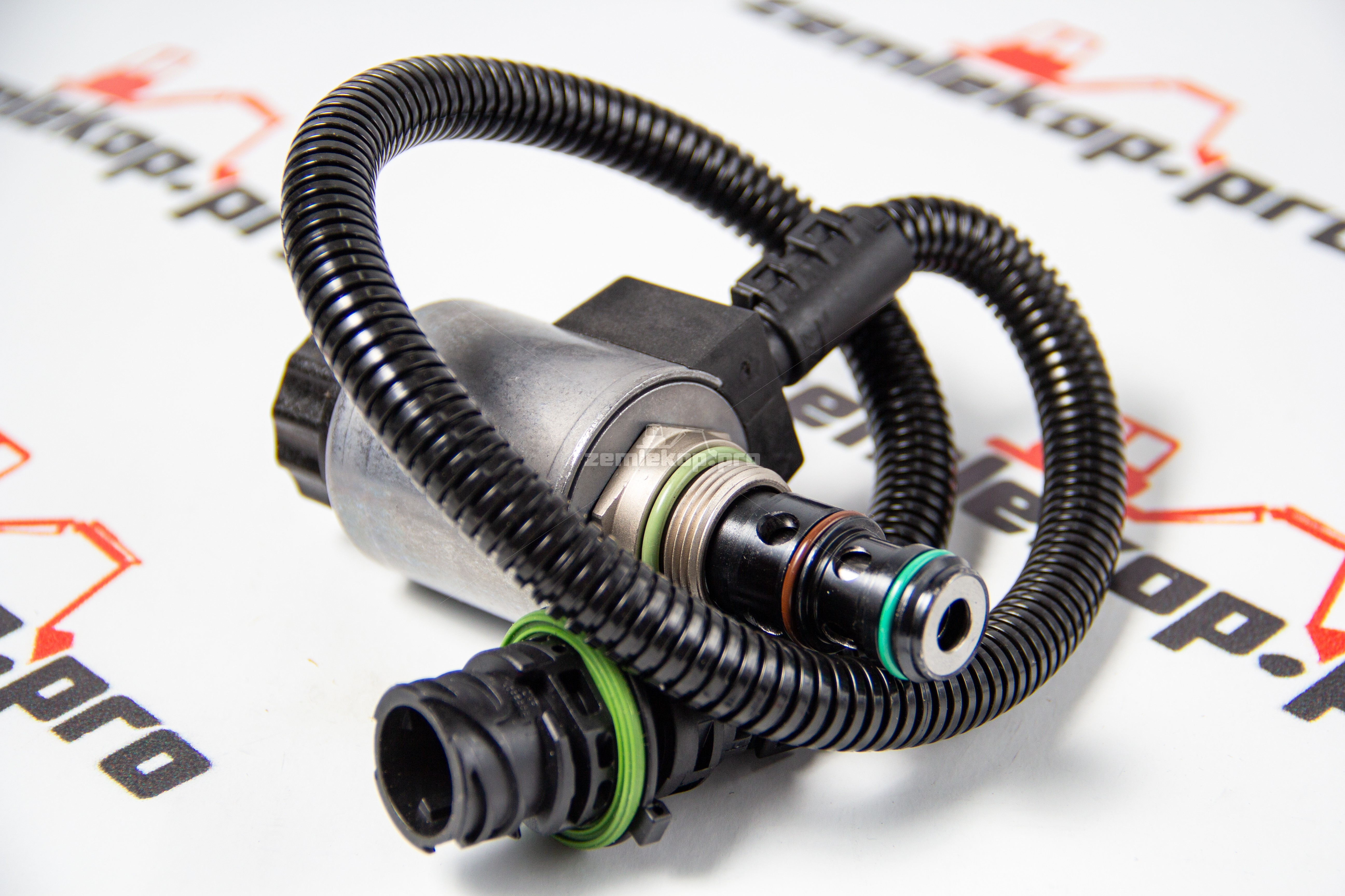 500213004 Втулка KOMATSU (основание гидроцилиндра поворота стрелы)