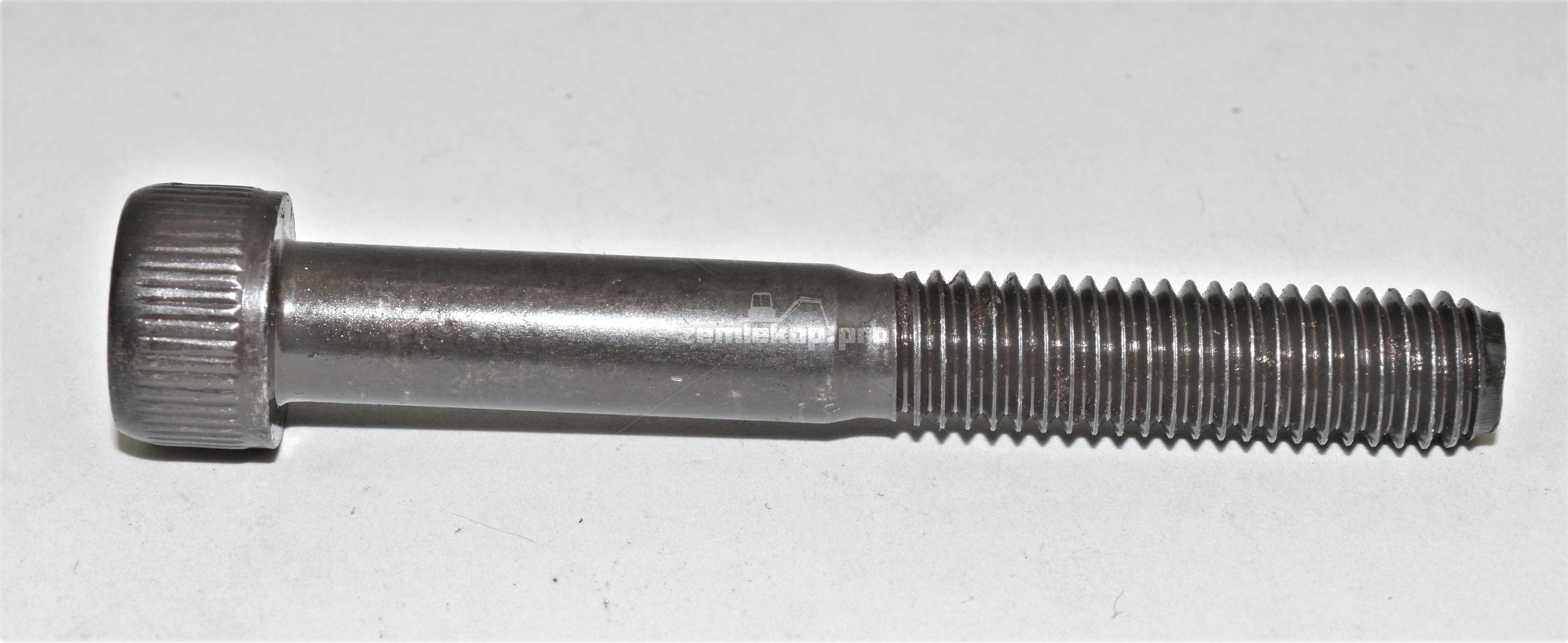 016.04.3258 CYLINDER BOLT