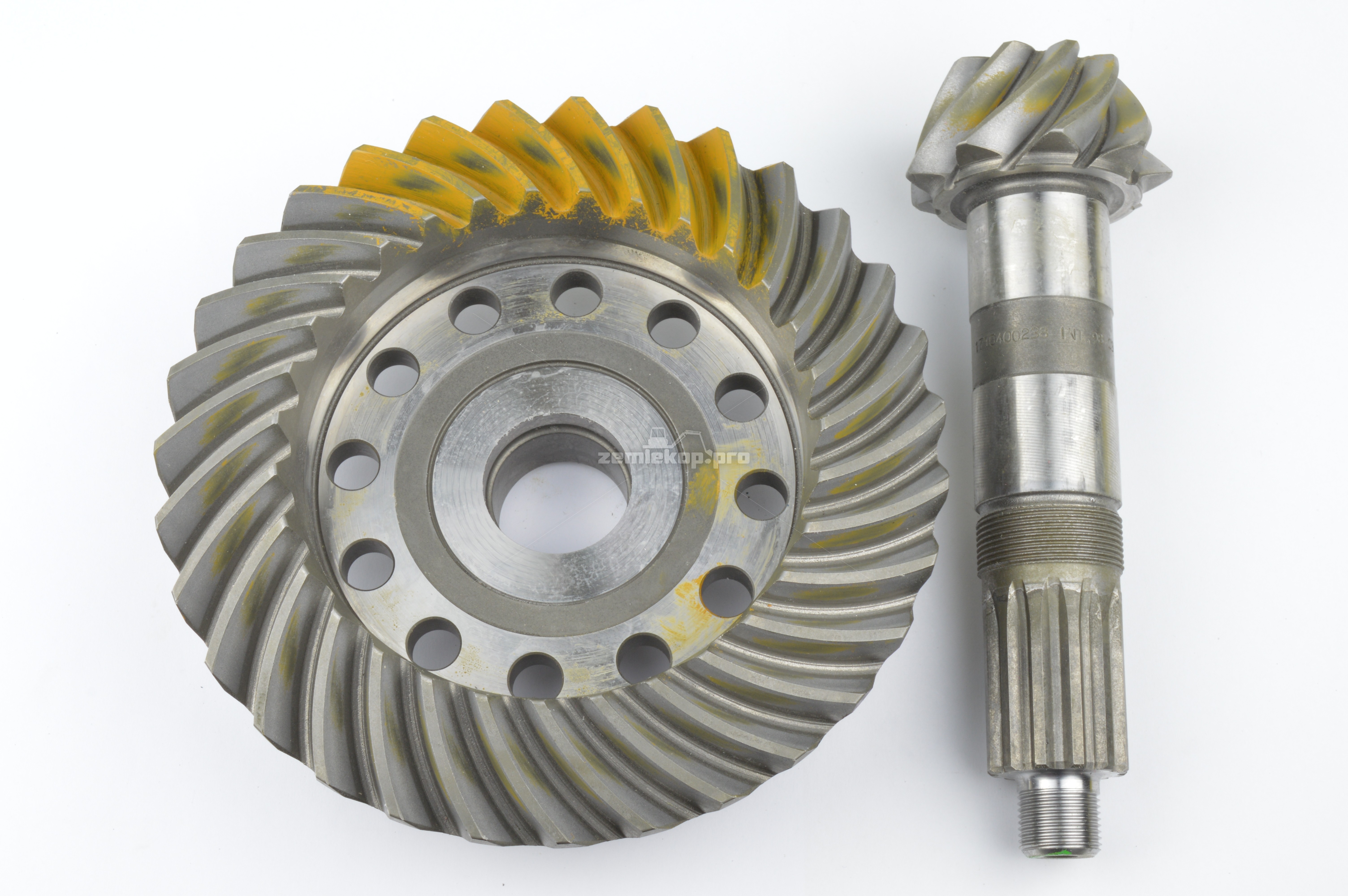 111.04.500.04 BEVEL GEAR SET
