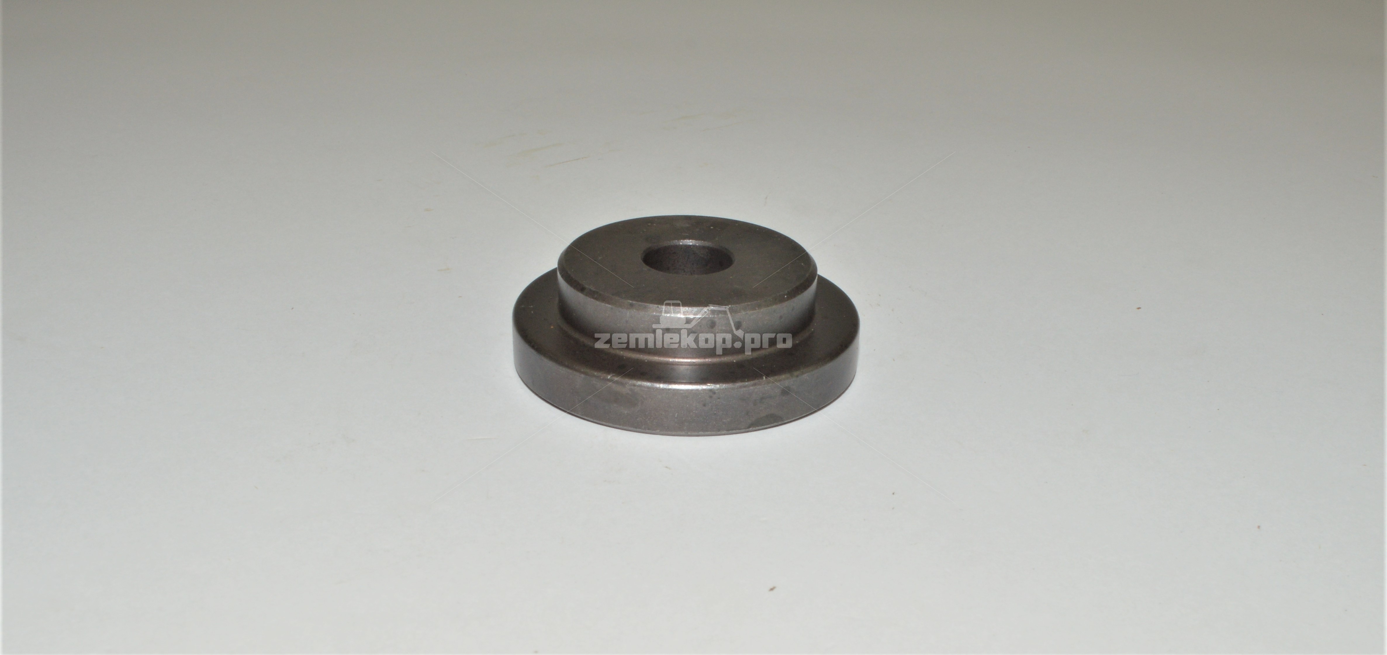 138.06.011.02 SPACER