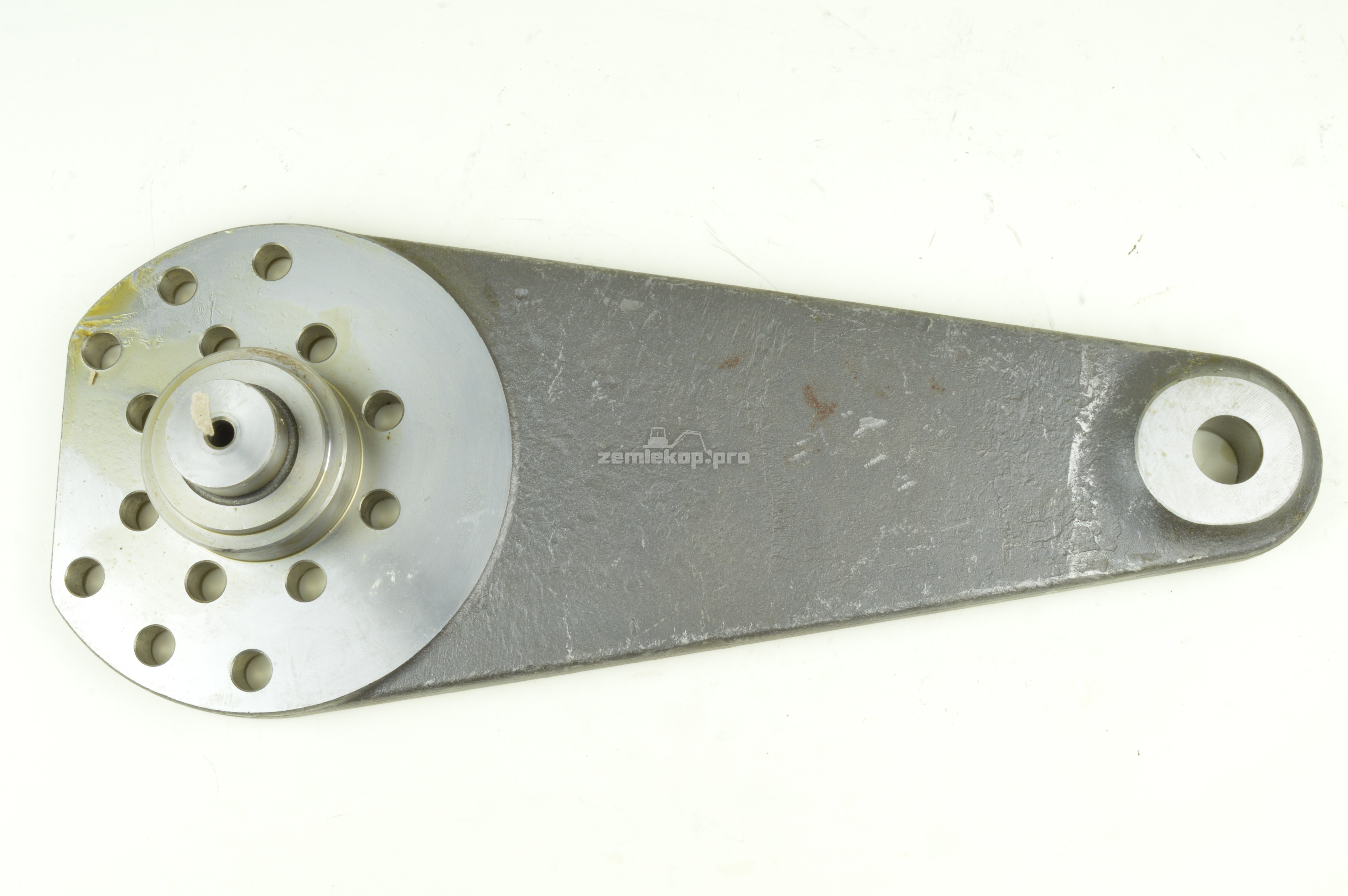 211.06.036.02 STEERING ARM