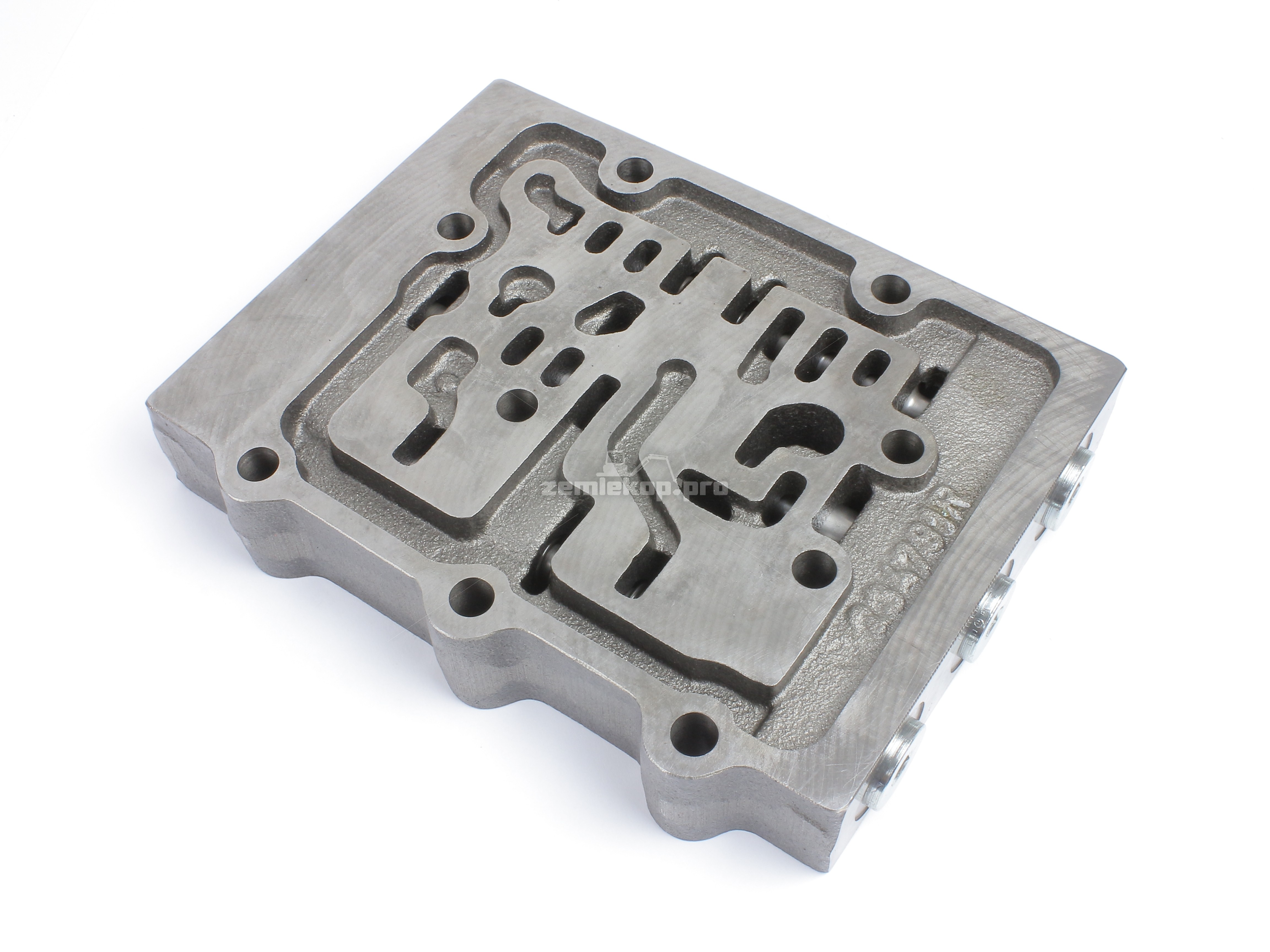 241131 CONTROL VALVE