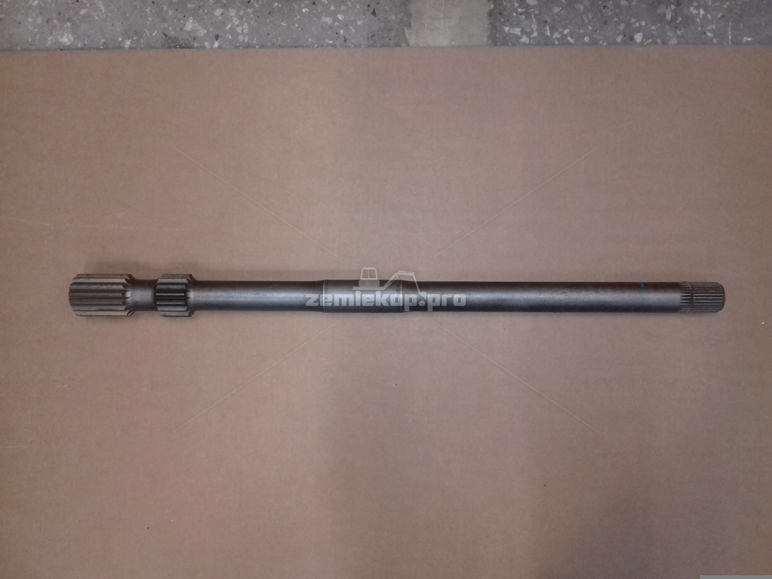 148485 Полуось длин.