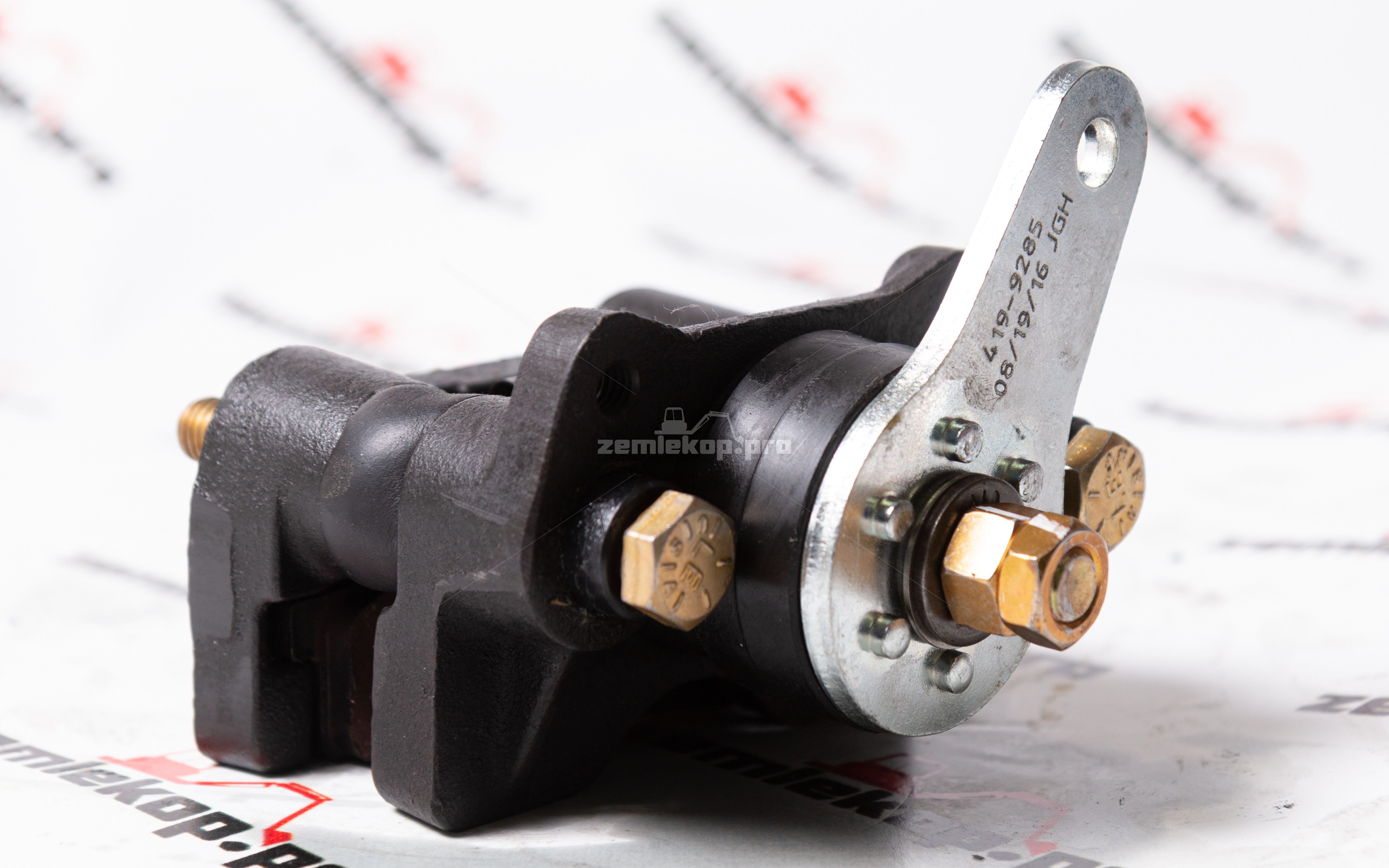 149826 Суппорт тормозной (в сборе)