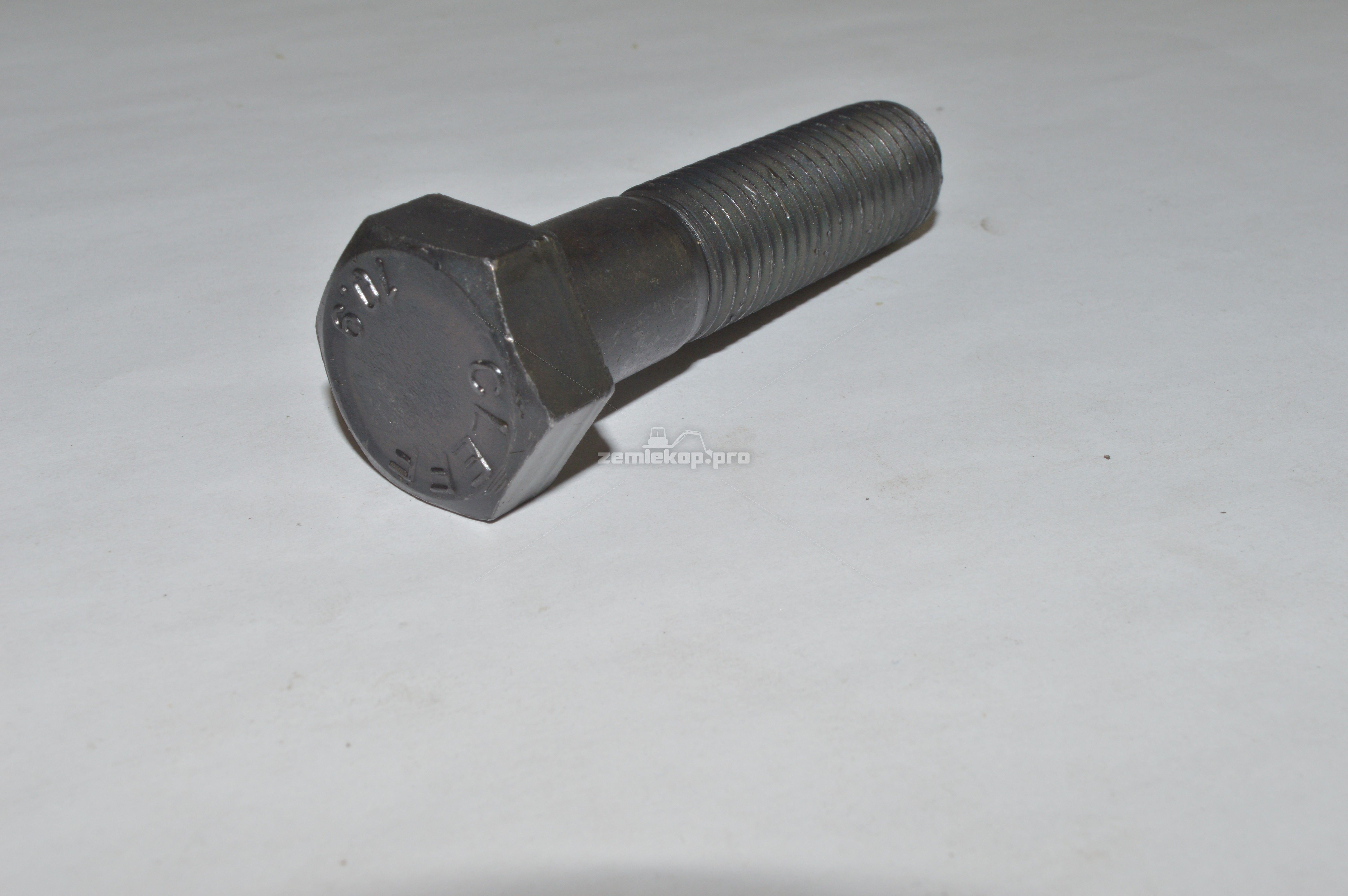 ML6016/65V BOLT M16 X 65