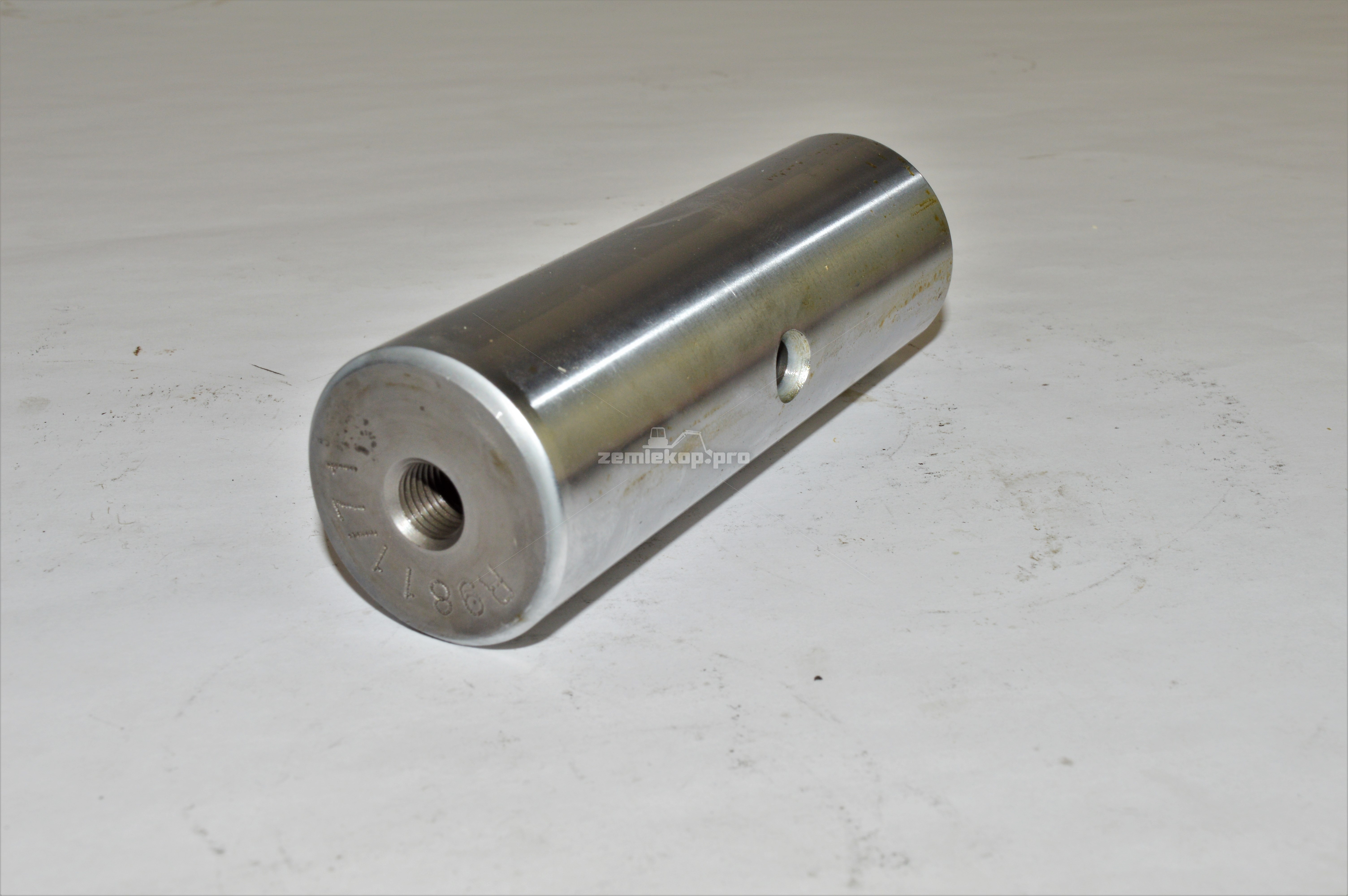 R9811/71 BRAKE SHOE PIVOT PIN