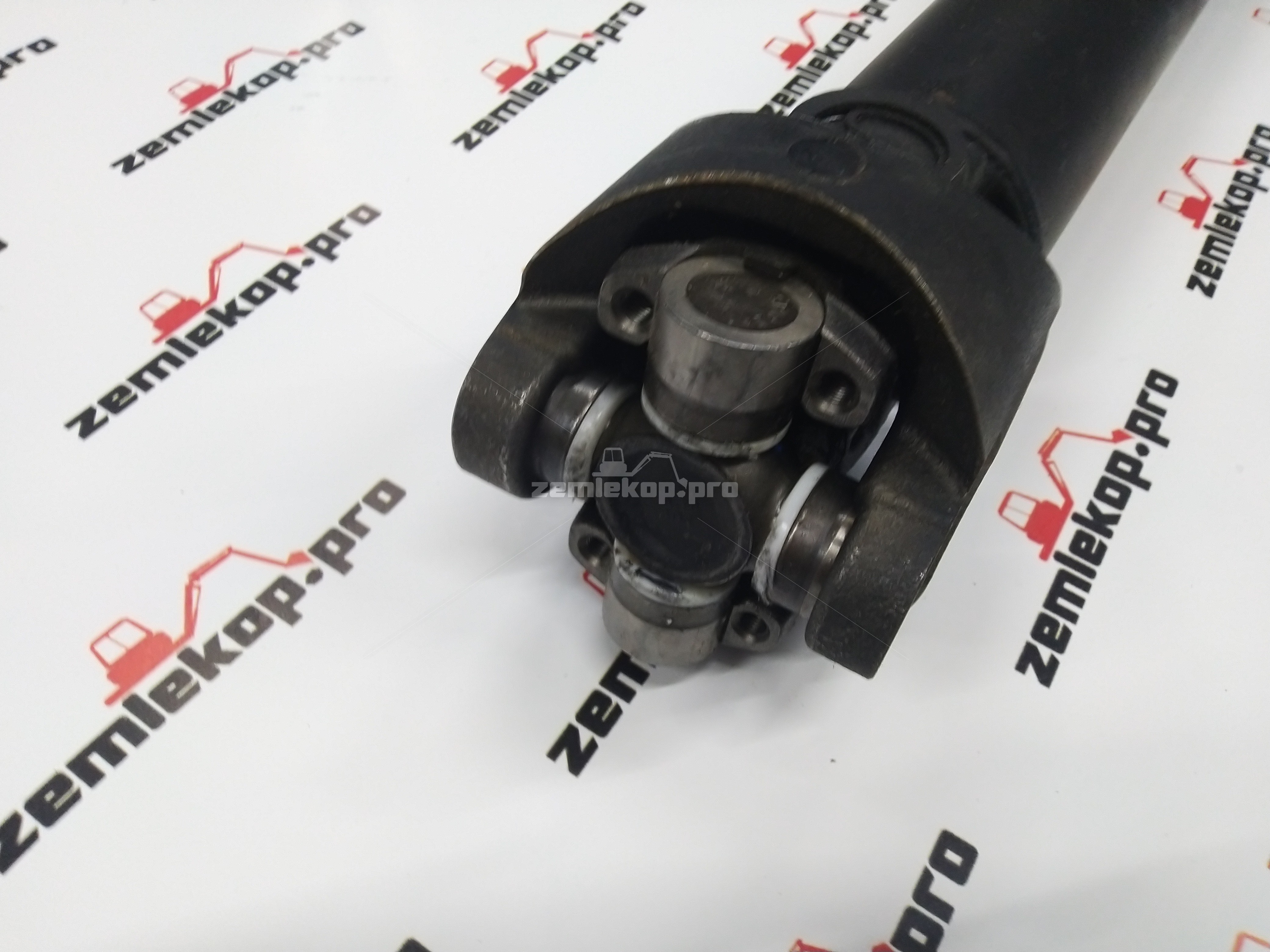 10113216 Карданный вал DANA