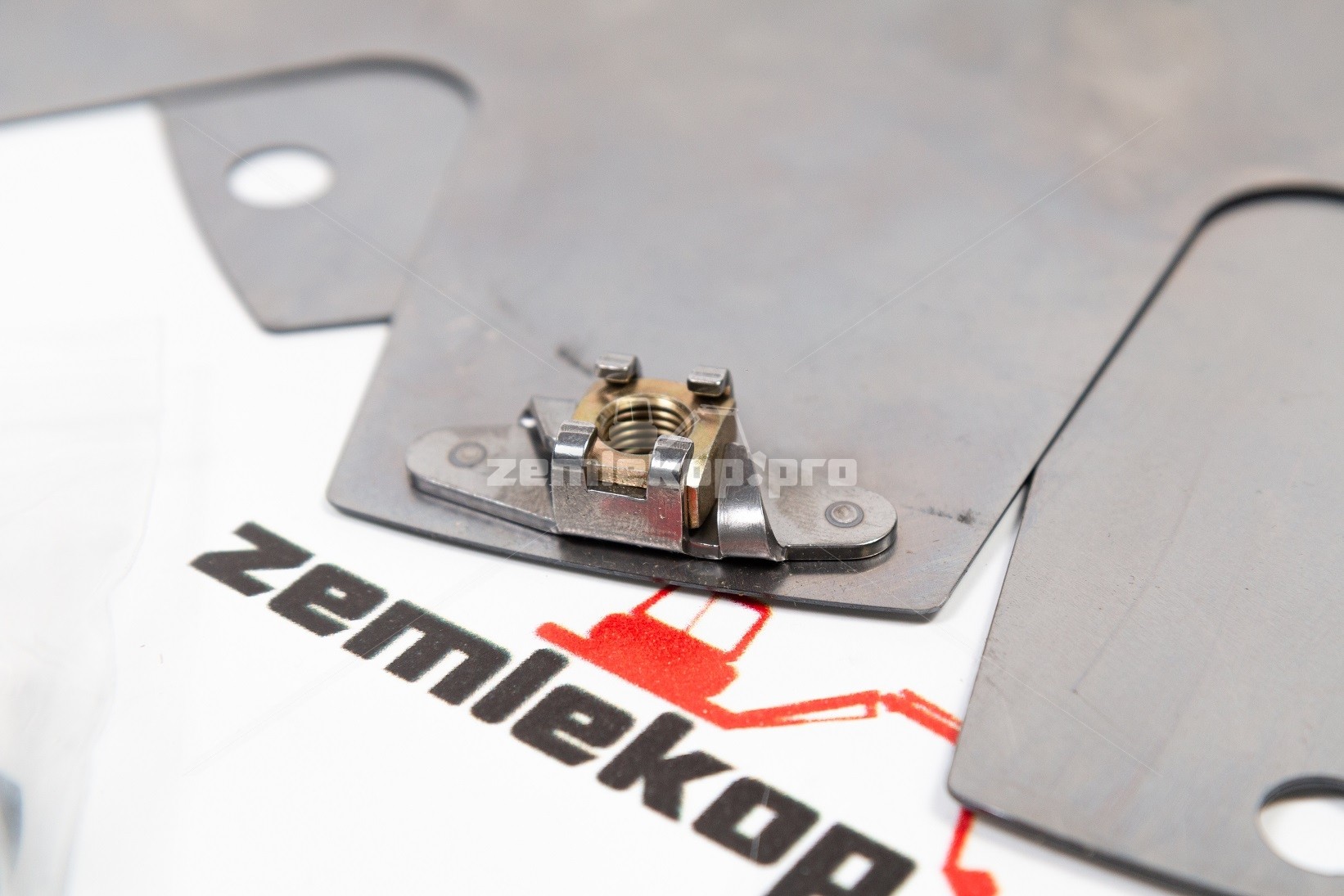 802593 Кит набор пластин DANA