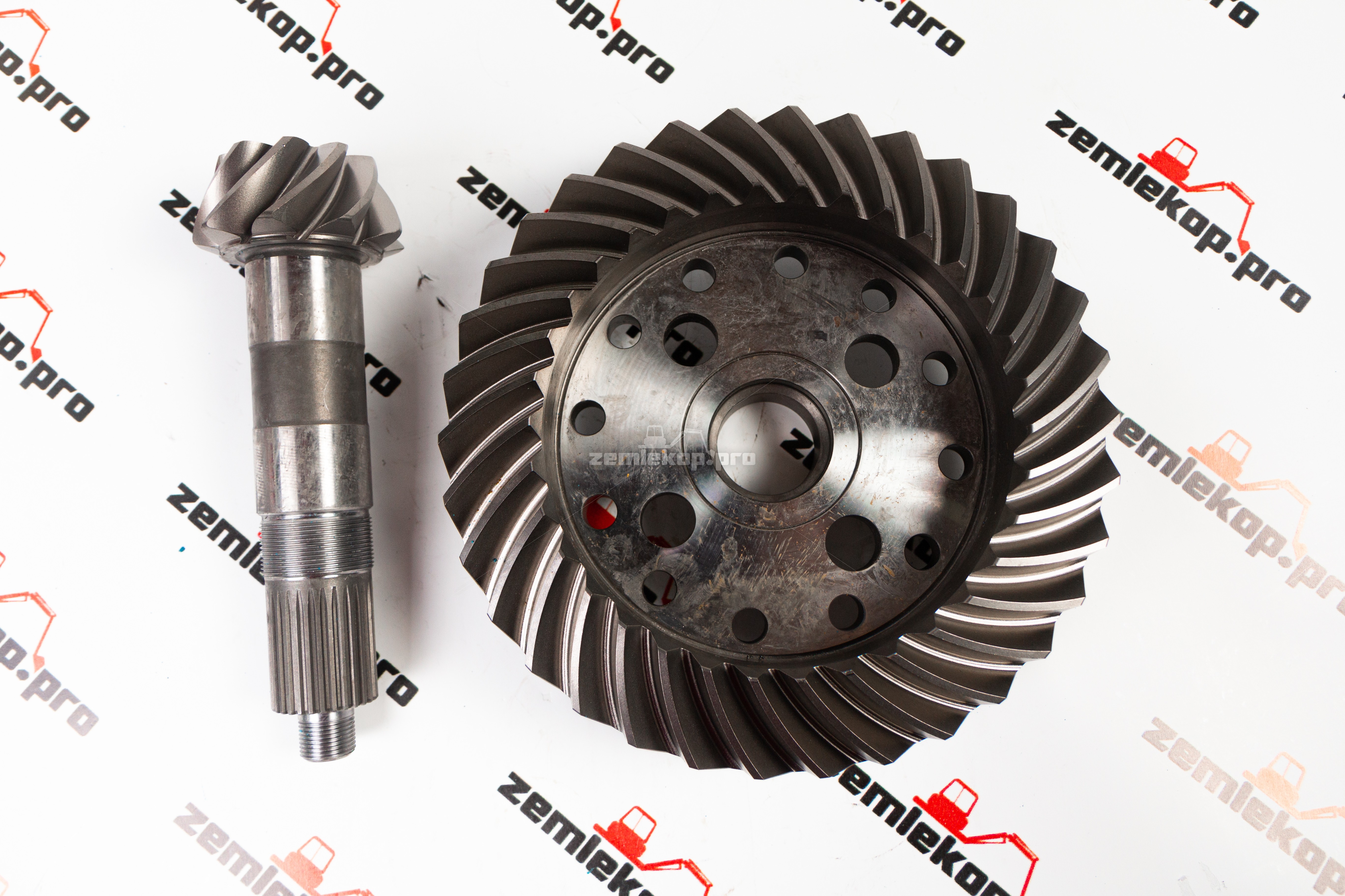 112.04.500.52 Главная пара  DANA