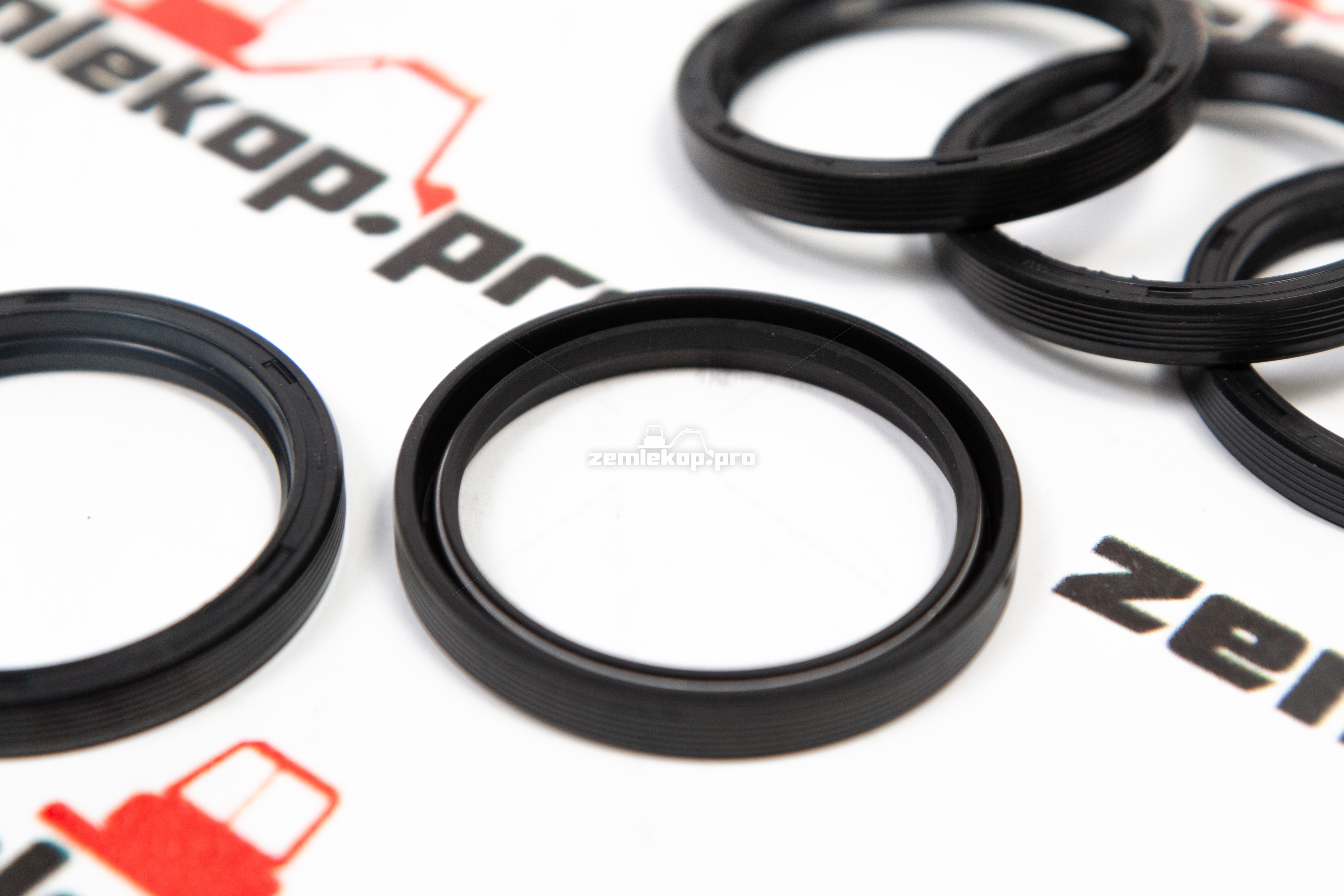 001.40.4360 Сальник DANA