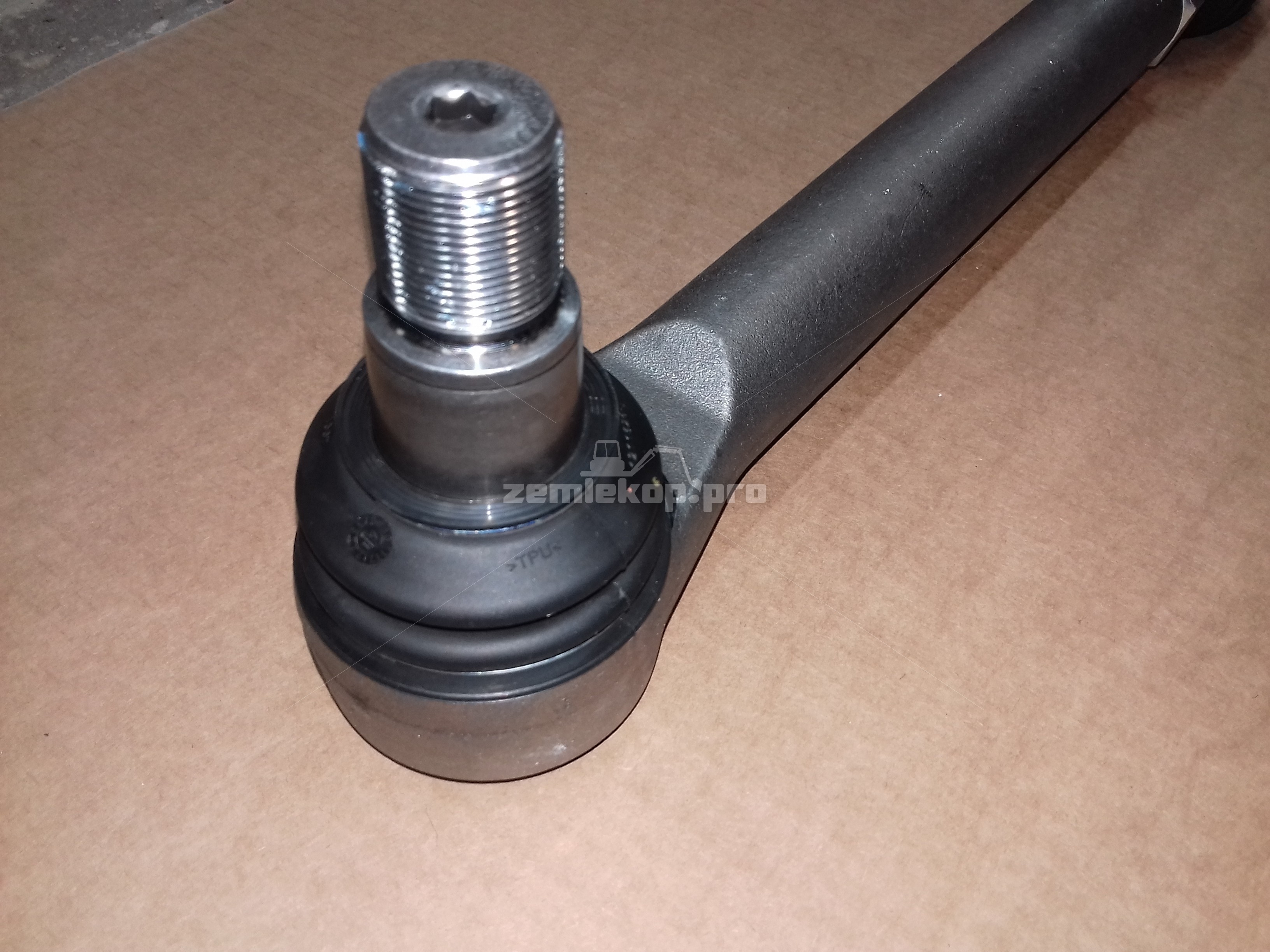 213.24.621.24 Рулевая тяга DANA