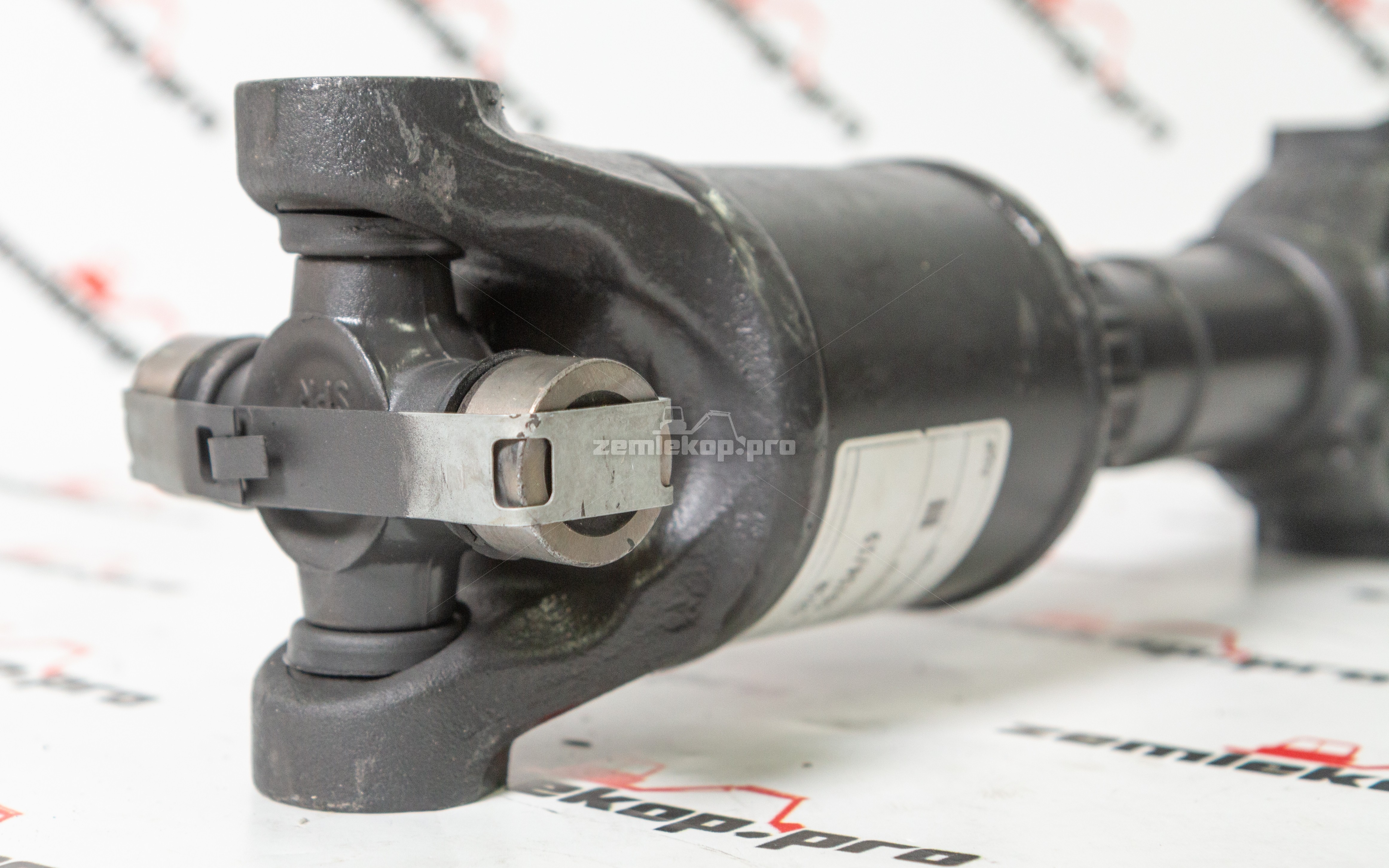 D-12763-00 Карданный вал DANA