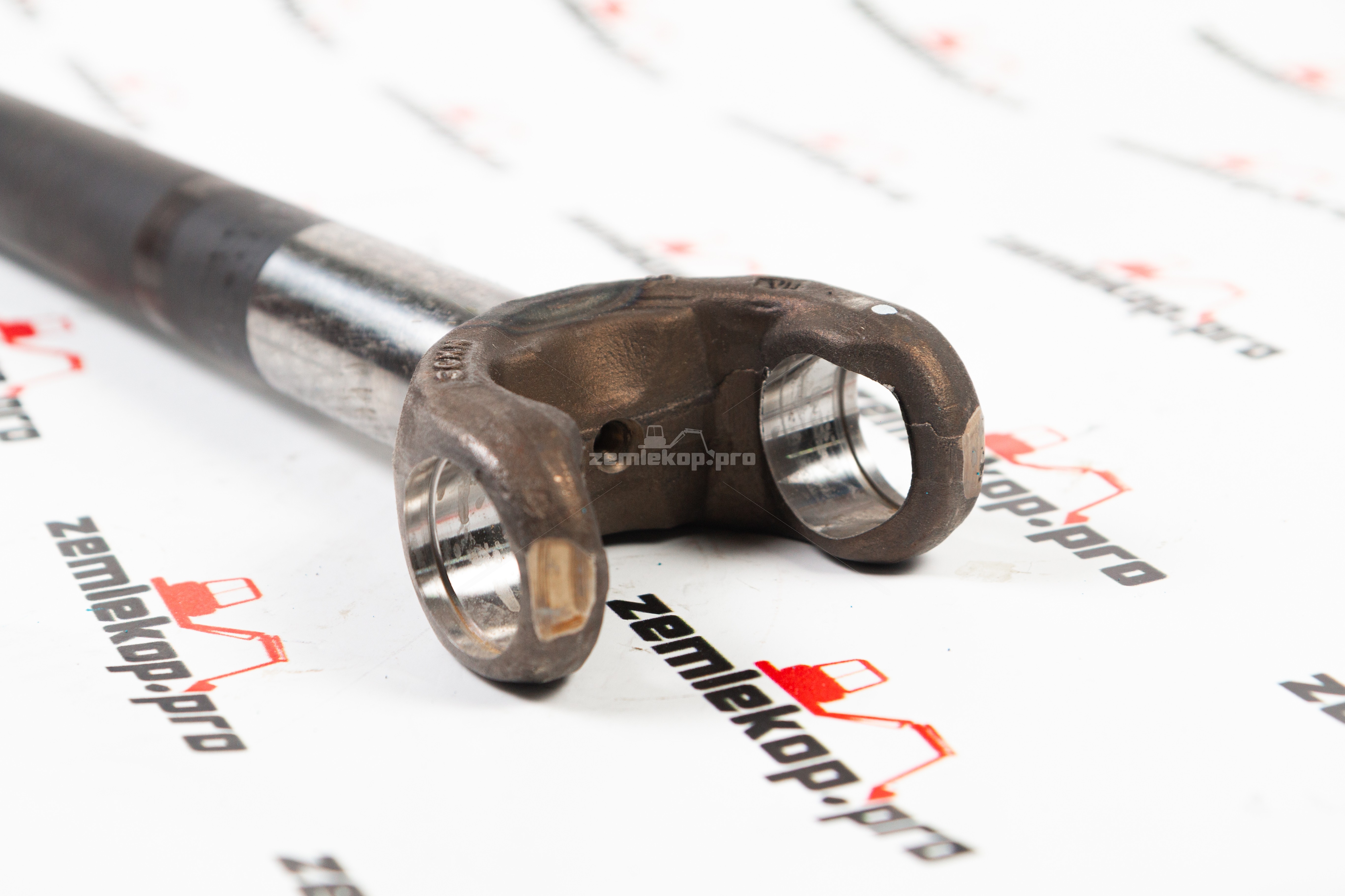 070SG172-3 Вал длинный DANA