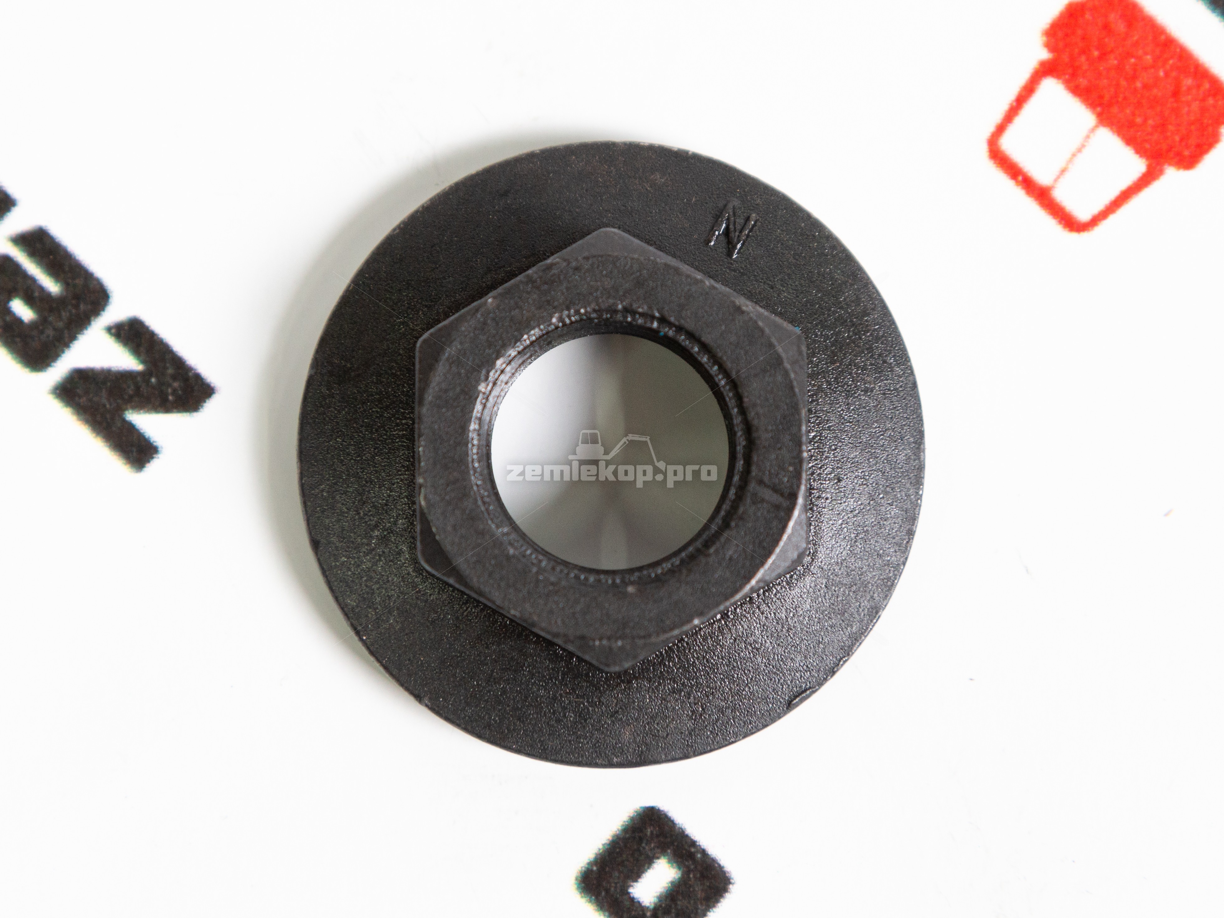 357.14.139.01 Гайка DANA