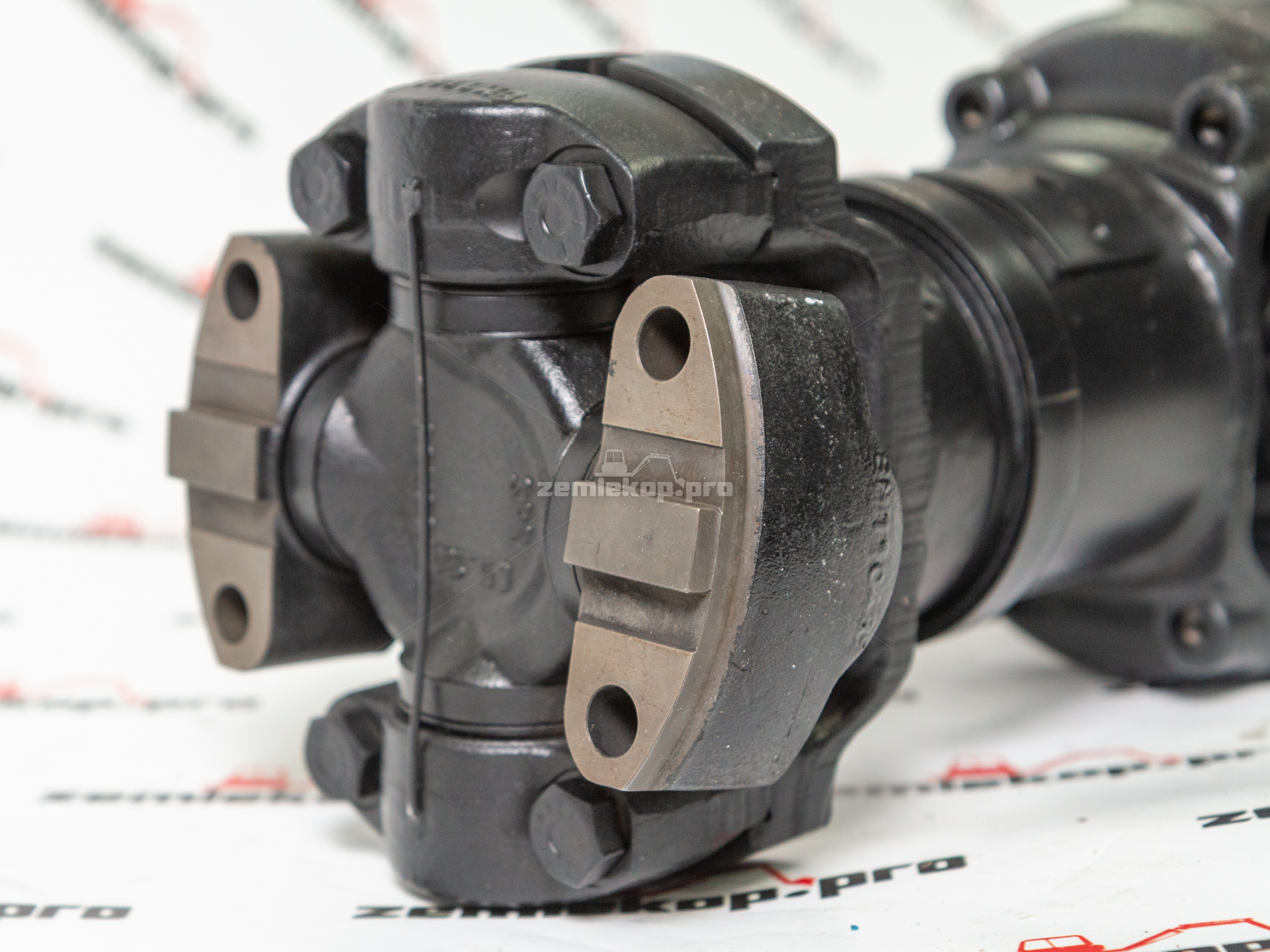 D-12110-00 Карданный вал DANA