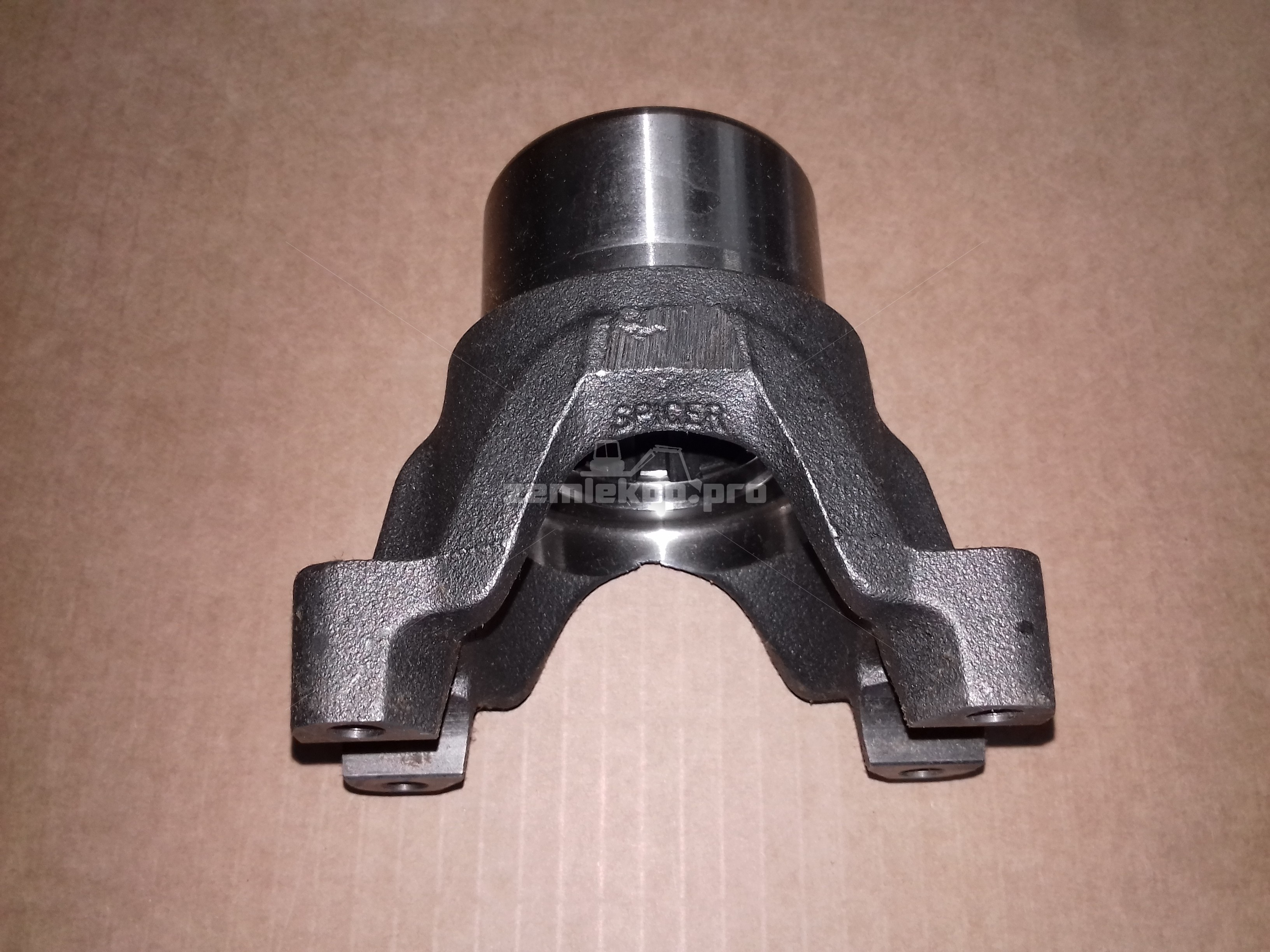 3-4-7031-1 Фланец DANA