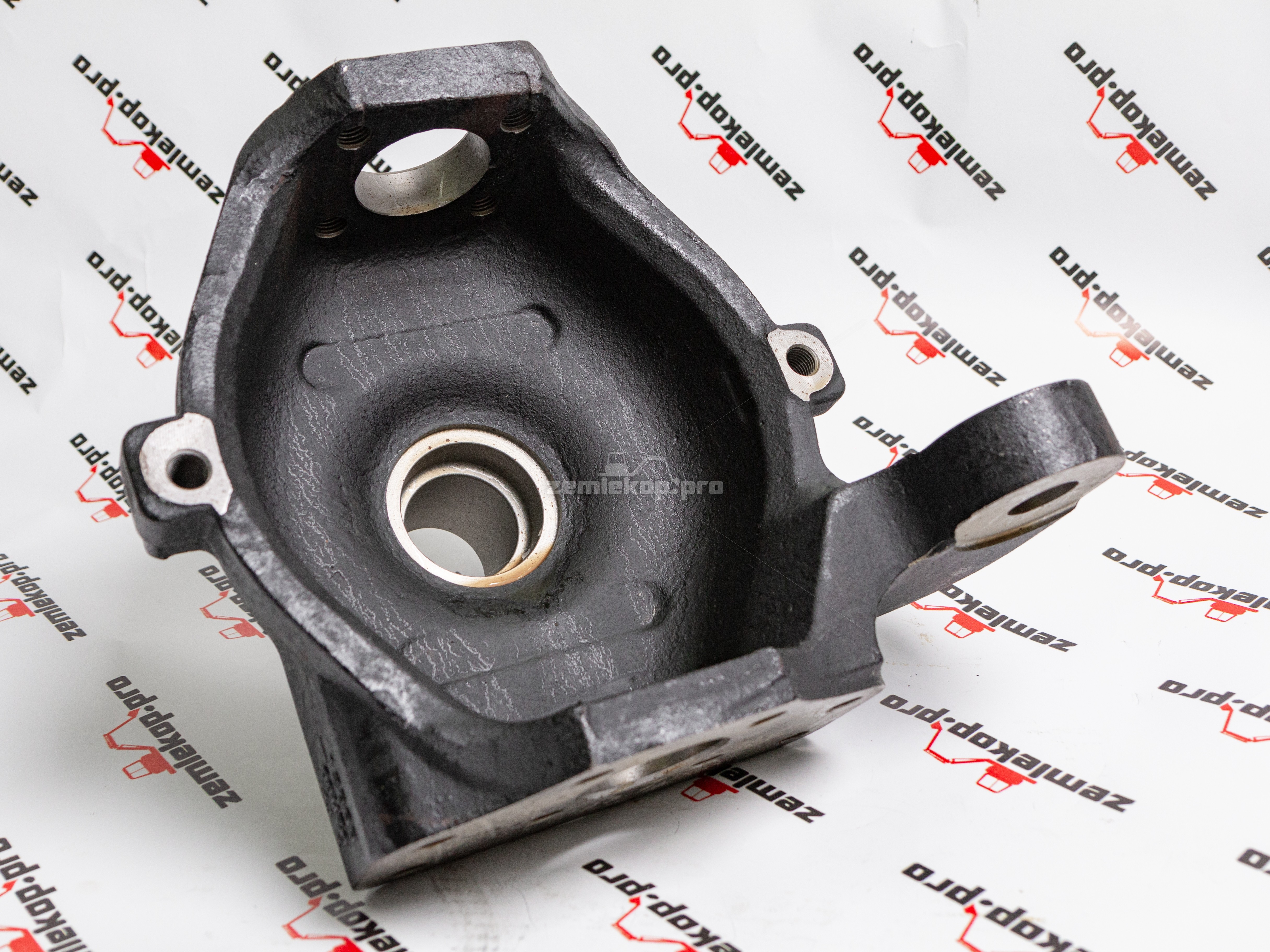 146962 Кулак поворотный*