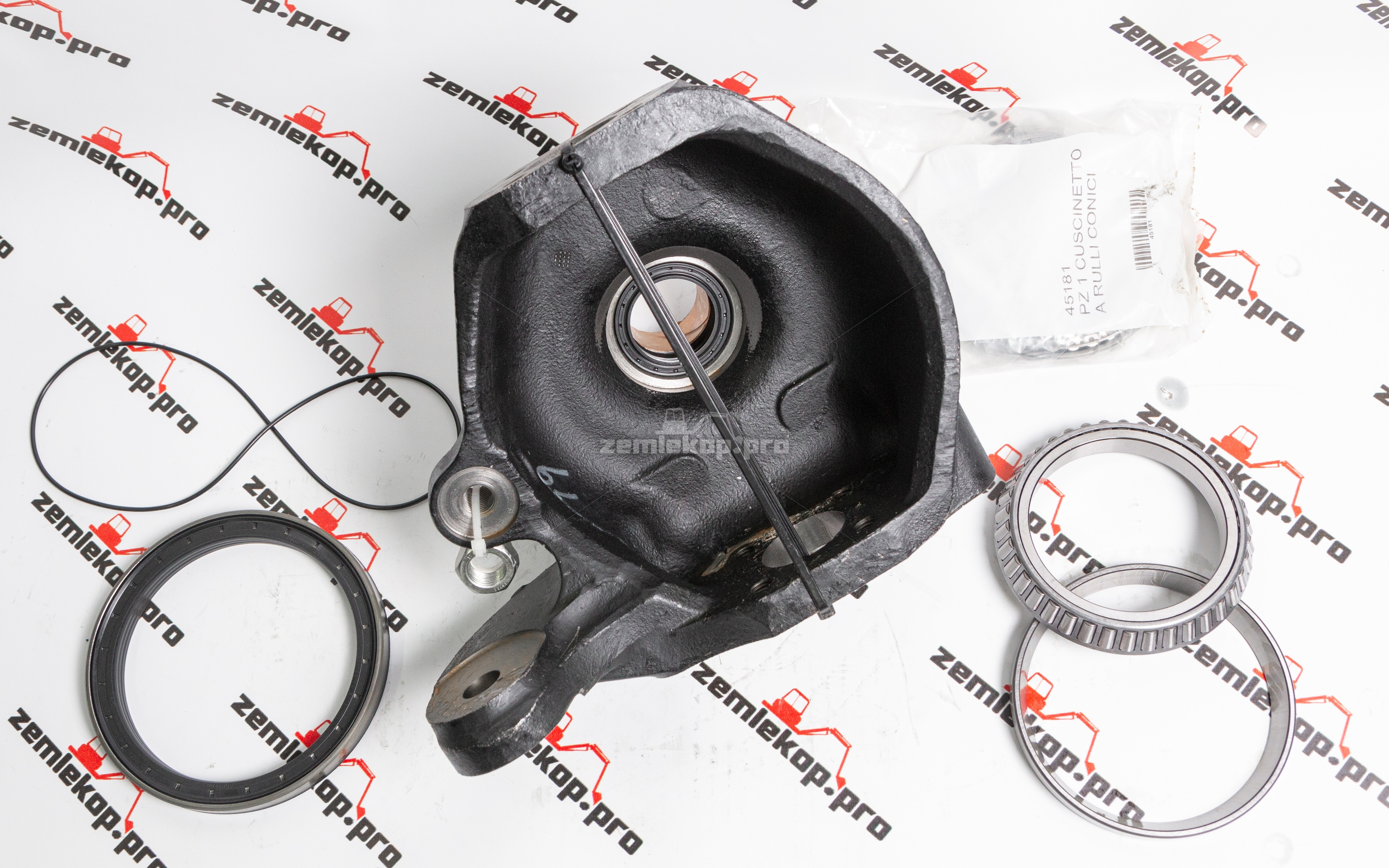 68845 Кулак поворотный в сборе (комплект)