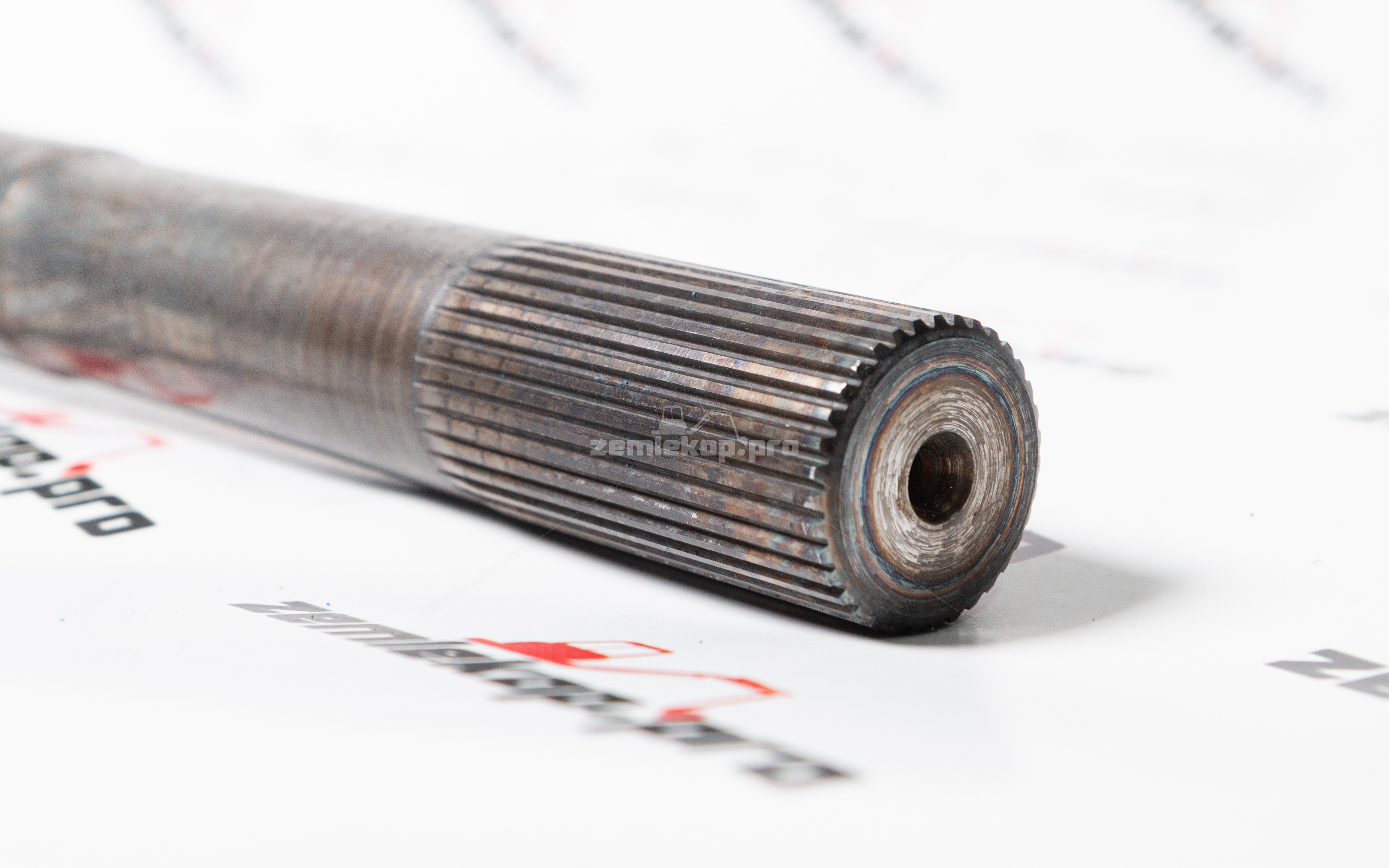 070SF137-2X Вал в сборе DANA