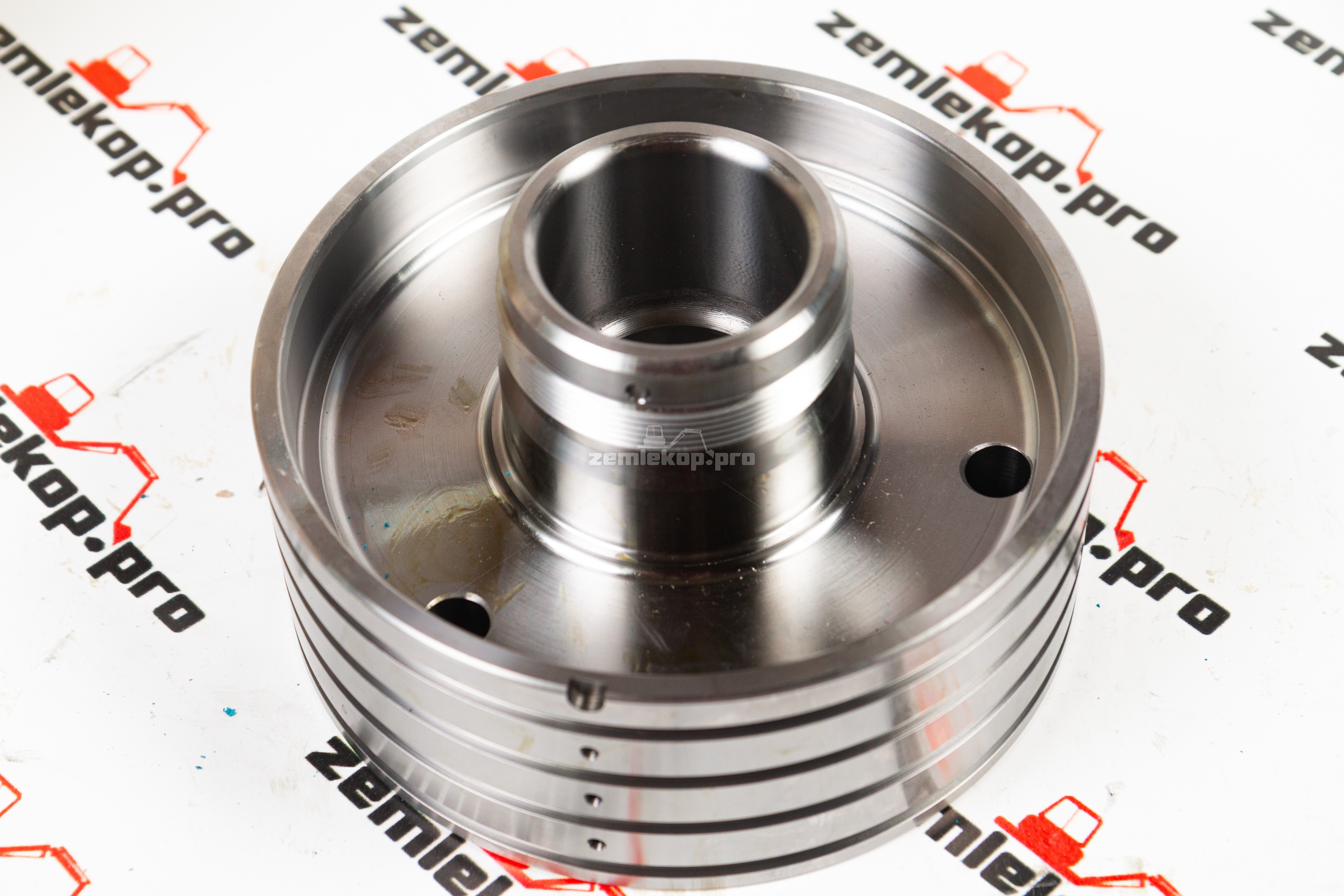 111.07.014.07 Поршень DANA