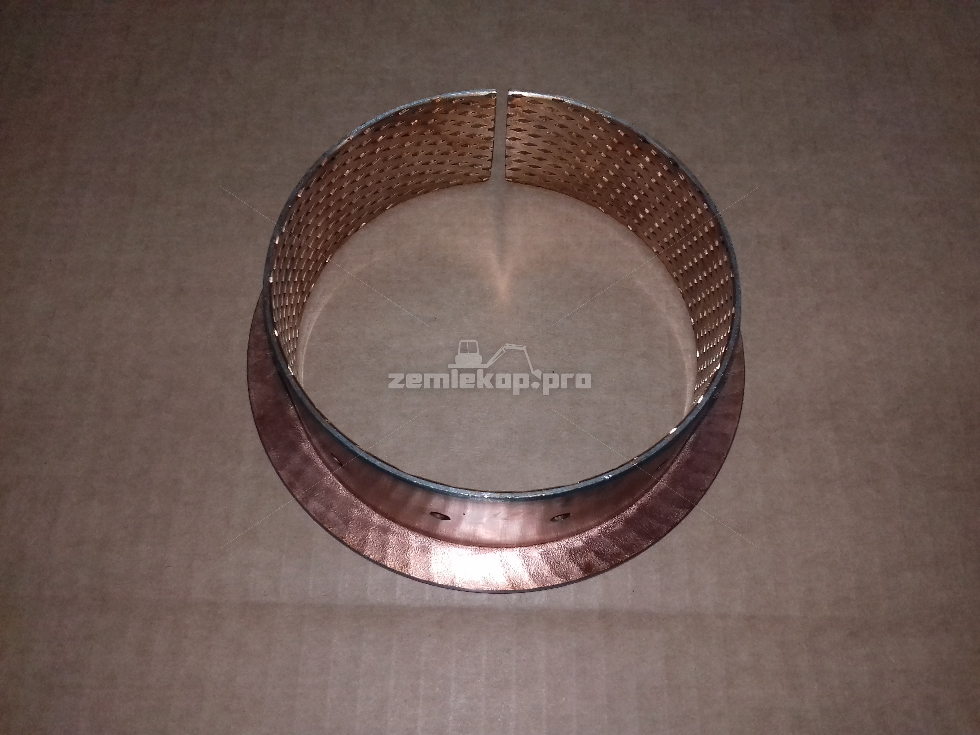 277.25.003.02 Втулка DANA