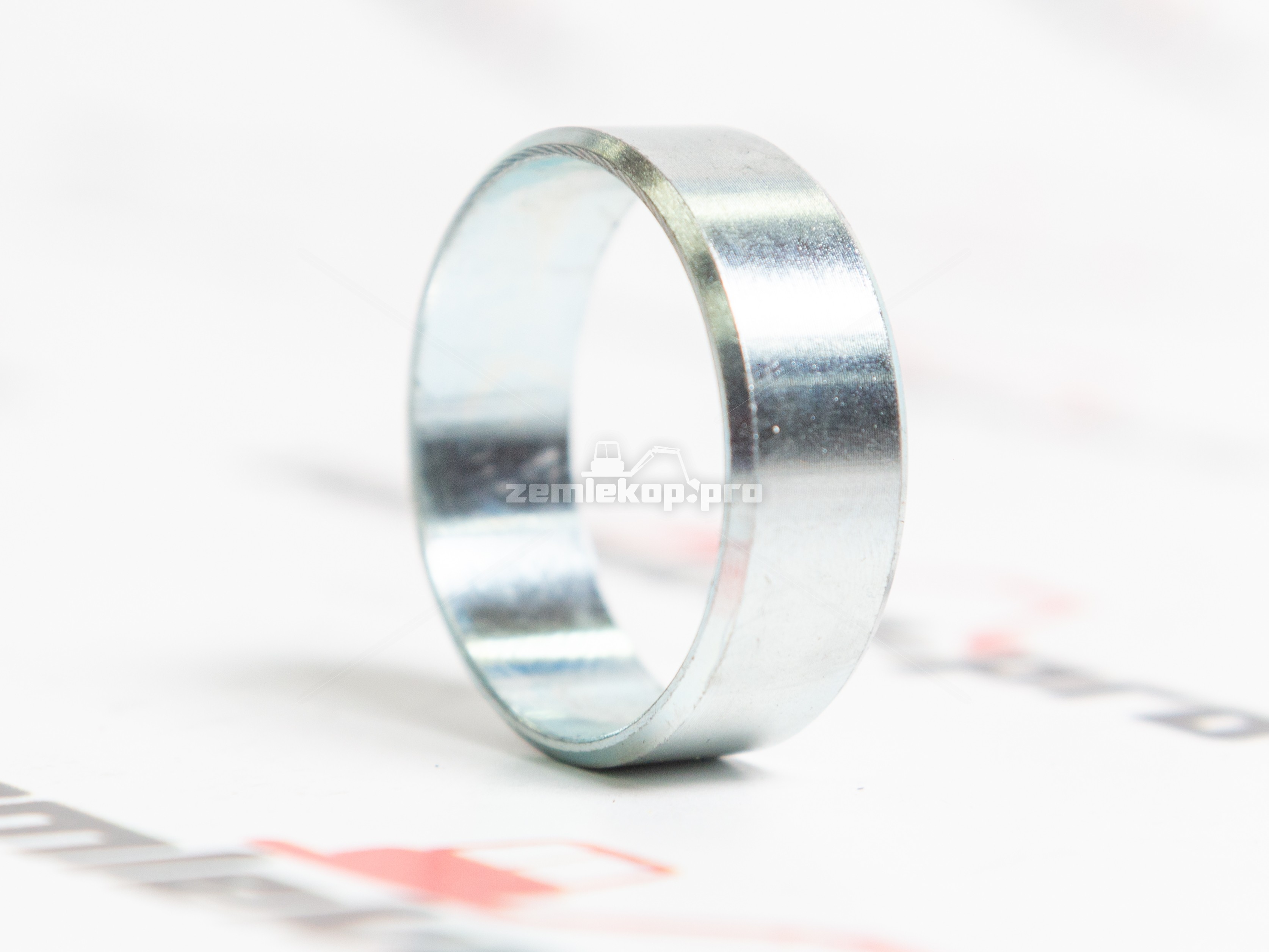 770.24.011.01 Втулка DANA