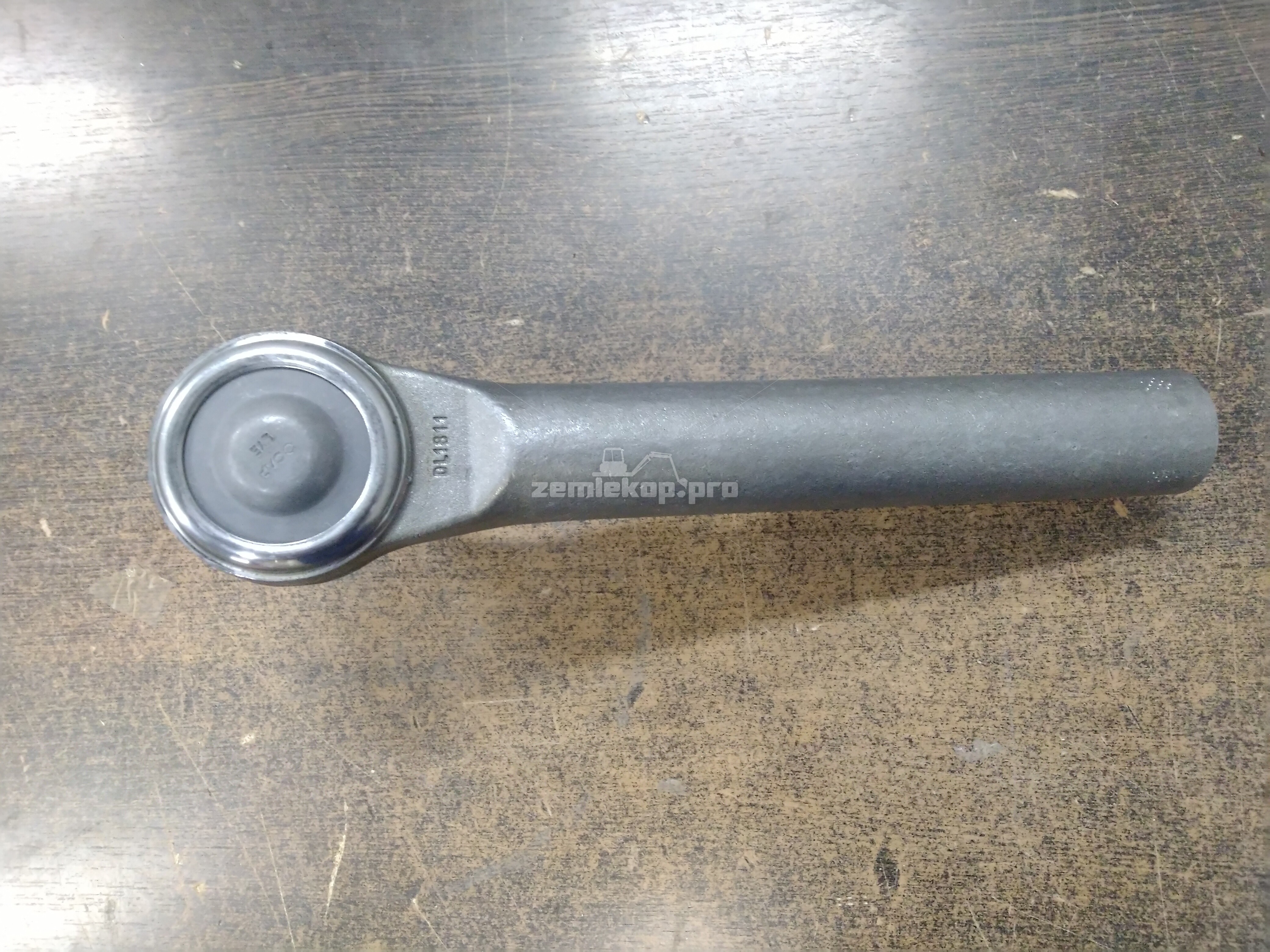 212.24.450.08 Рулевой наконечник DANA