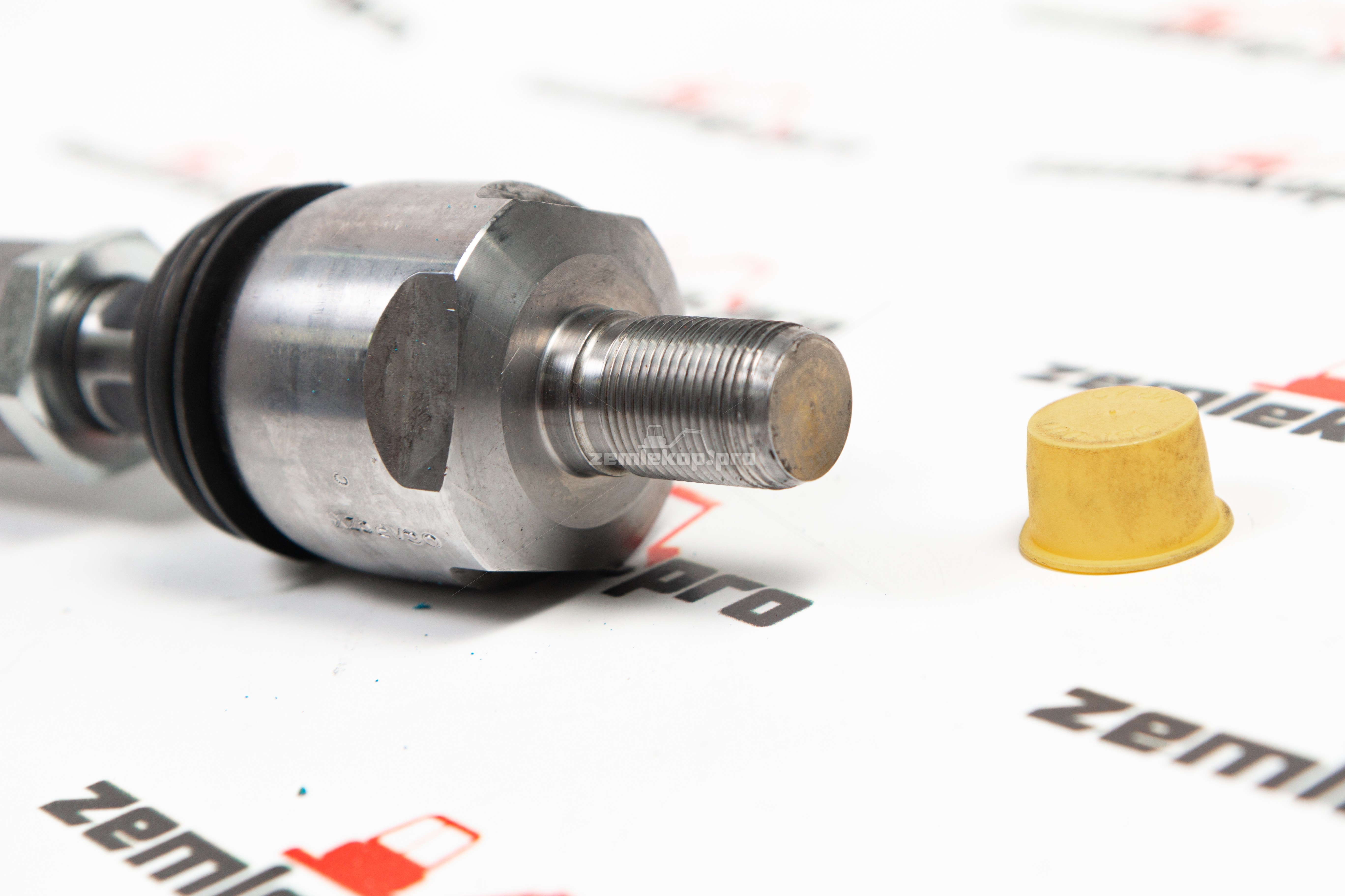 212.24.626.05 Тяга рулевая DANA