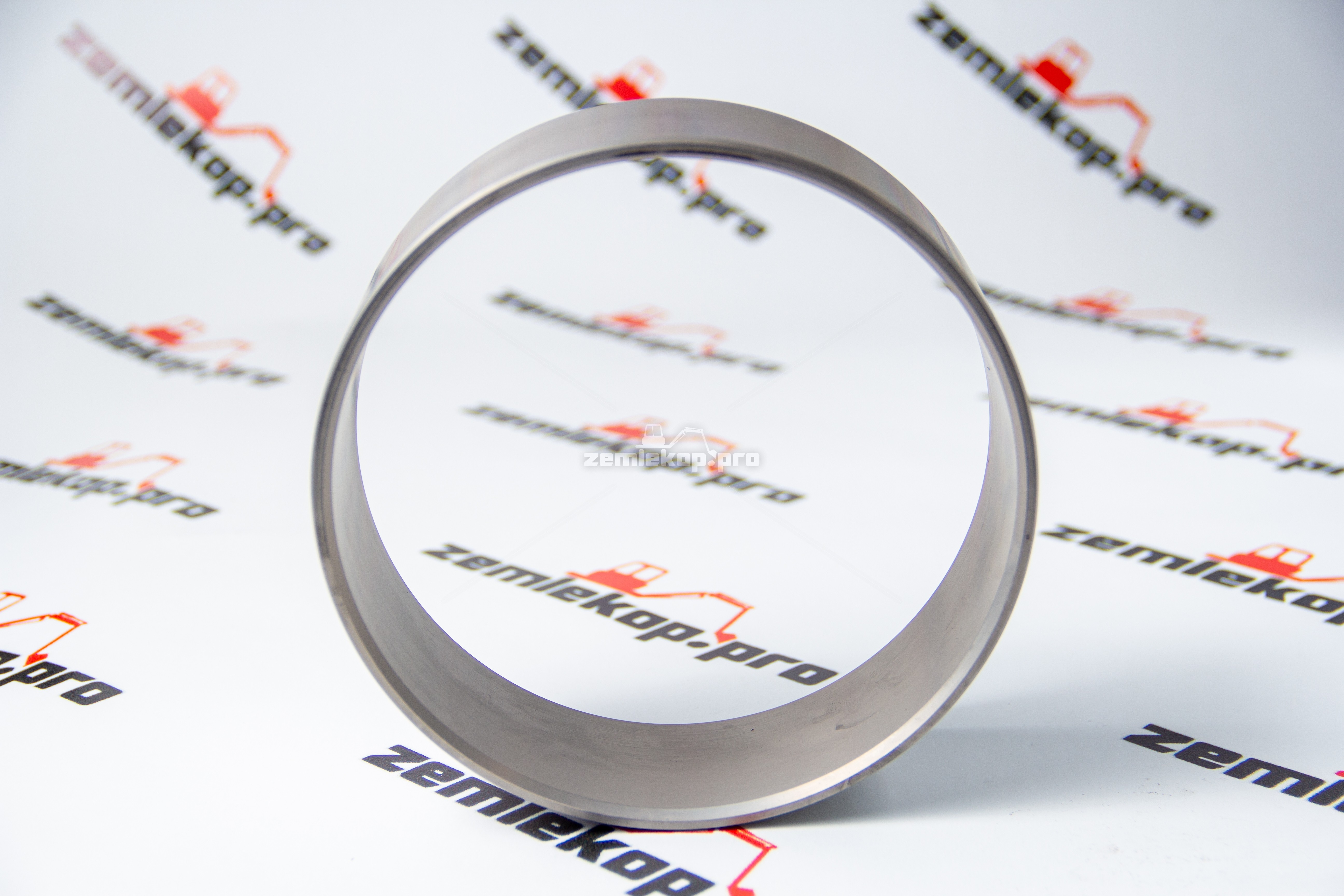 000.139356 Втулка DANA