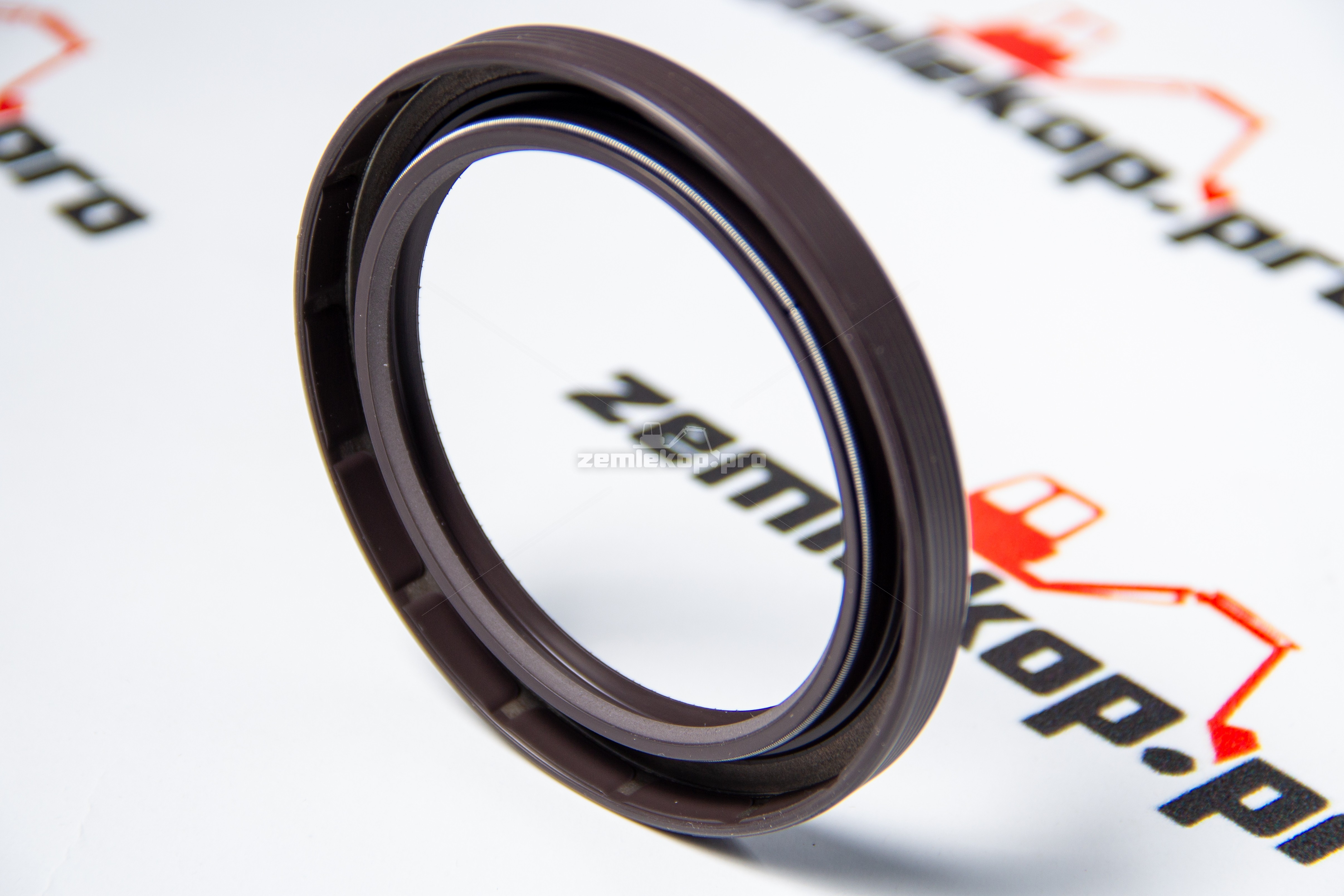 001.03.3588 Сальник DANA