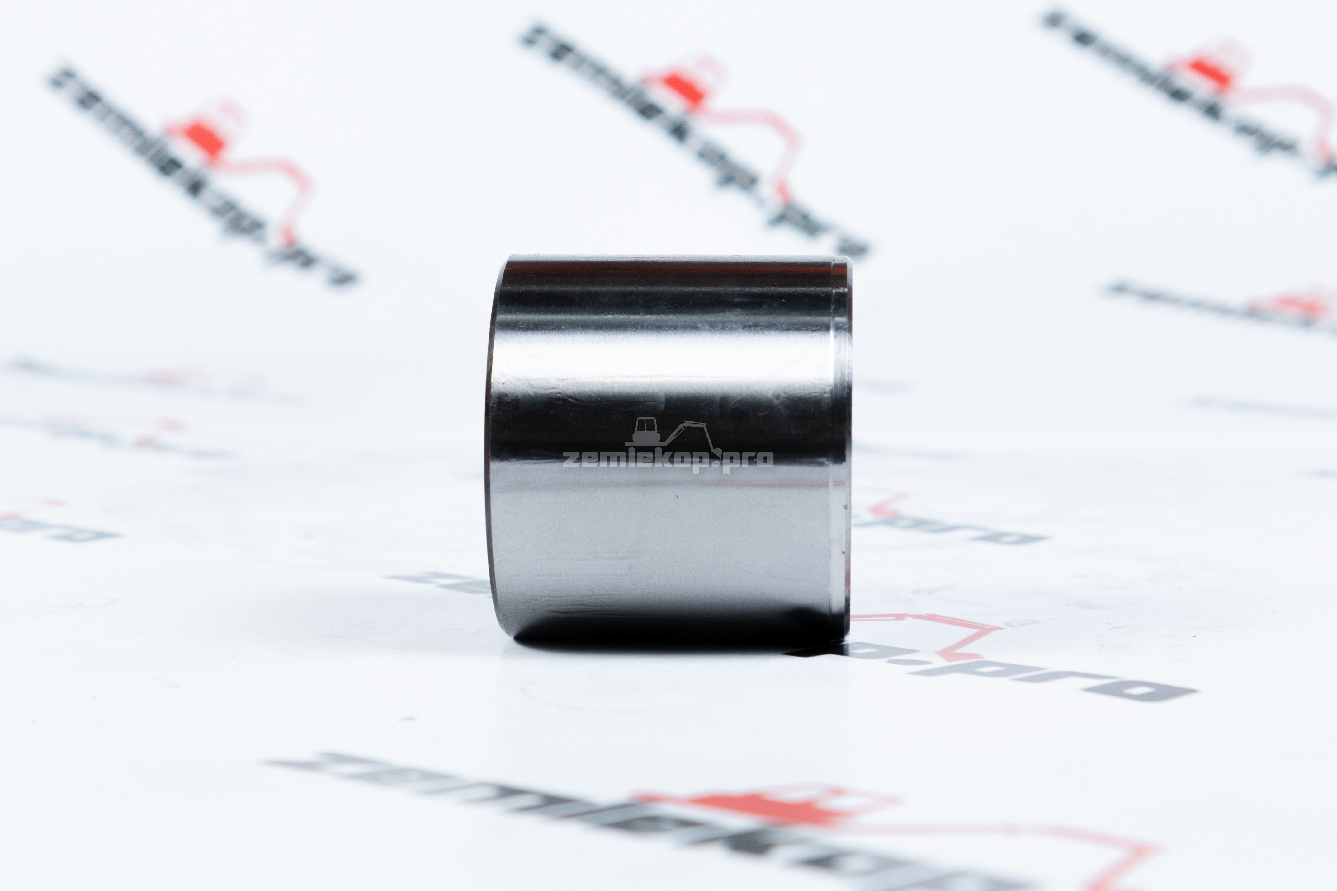 6194021M1^ Втулка задняя (на палец (балансир) переднего моста) 11716619, VOE11716619, 126610