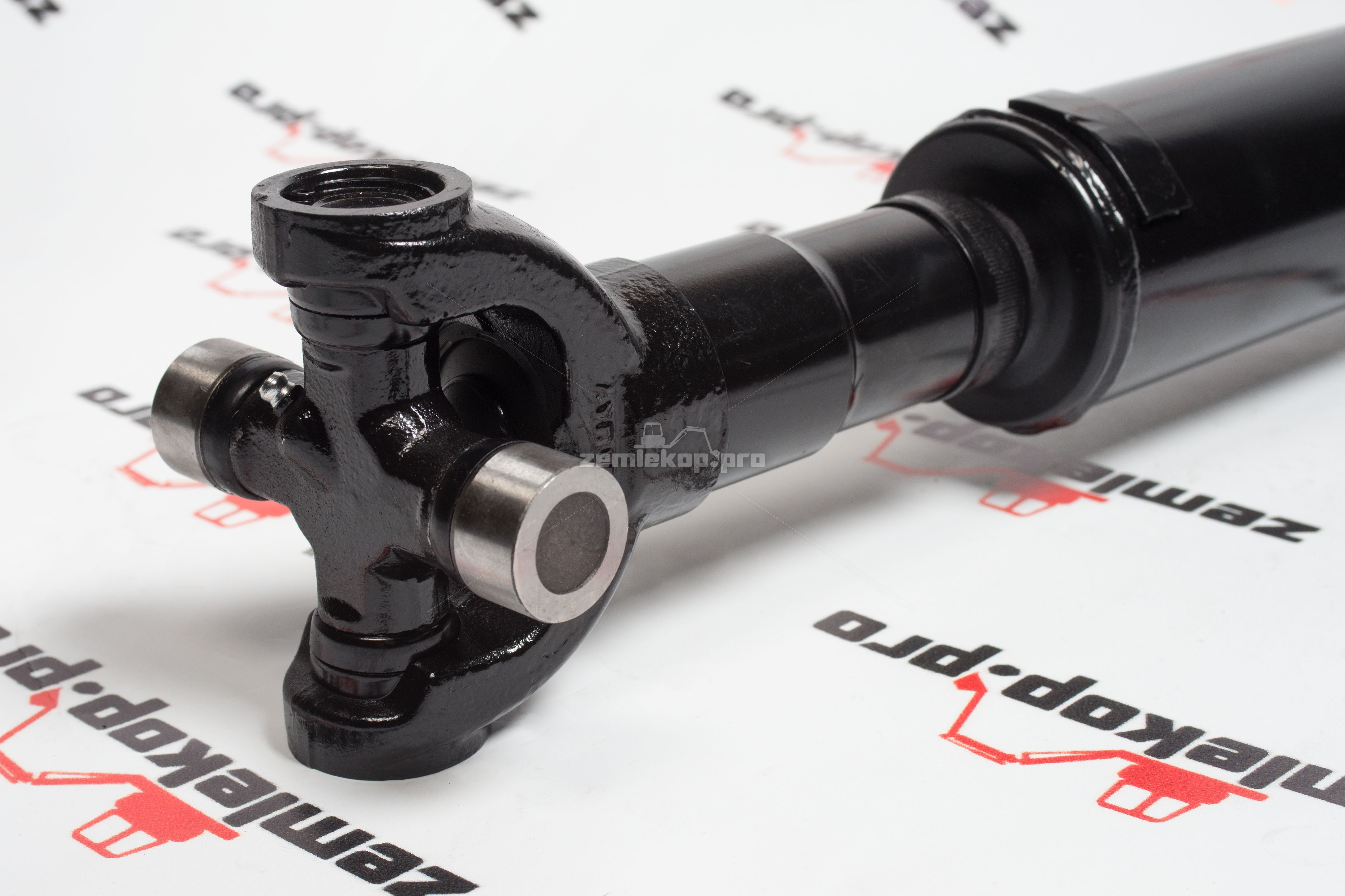 DAS160-7601 Карданный вал 84120462