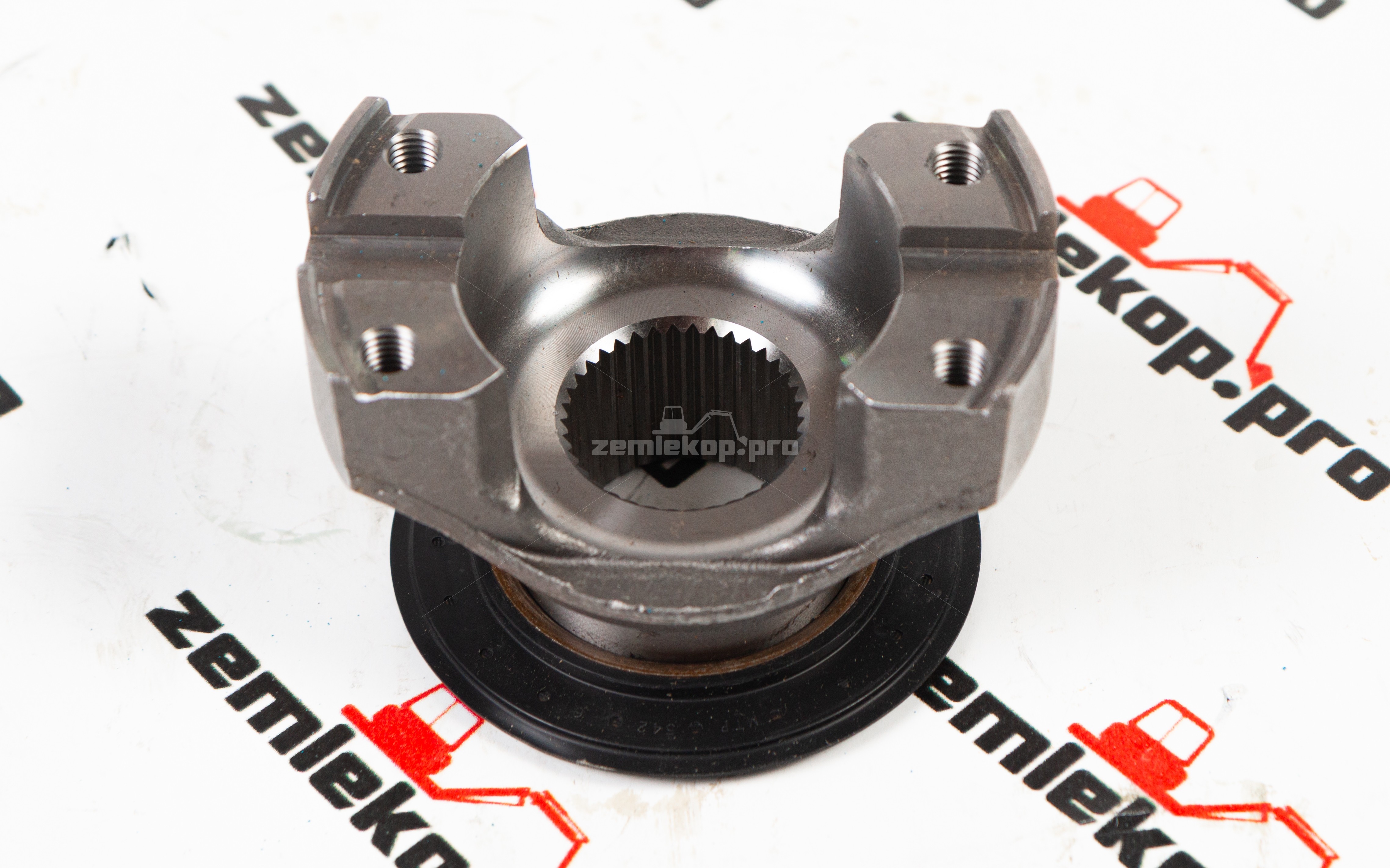 070UE137X Фланец DANA