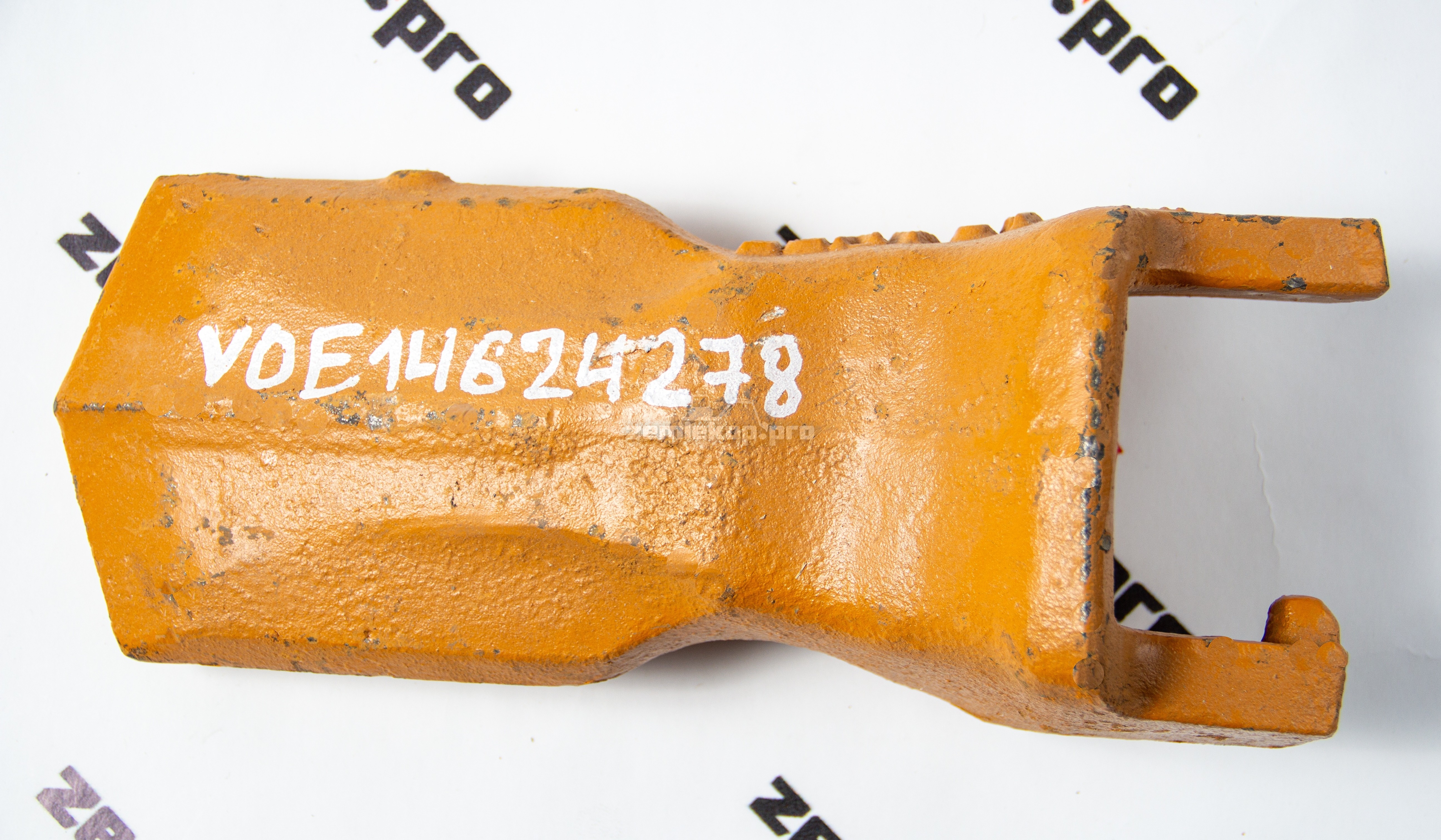 4203229 Поршень DANA 246409