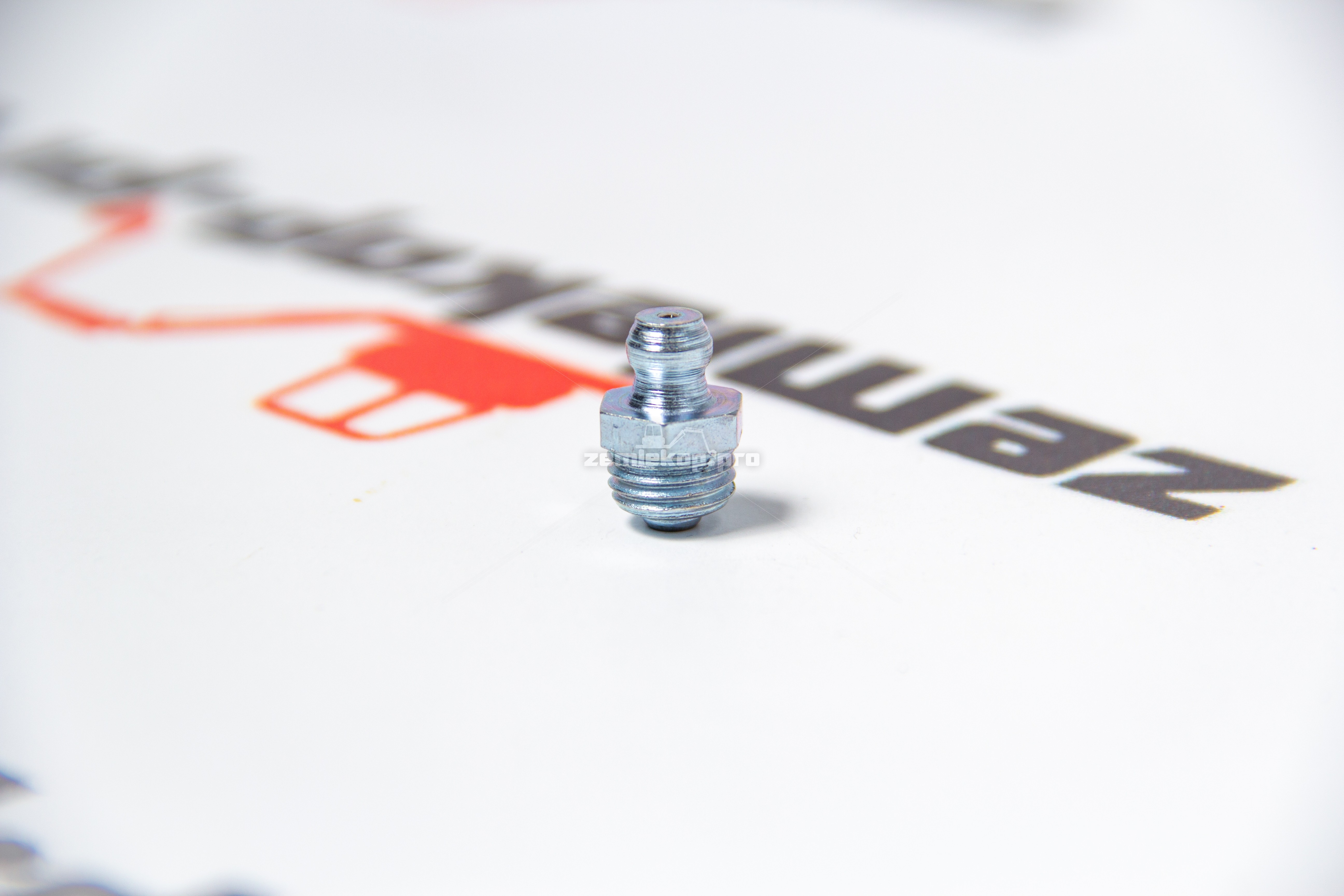 2854606 (504100835) Штуцер CNH