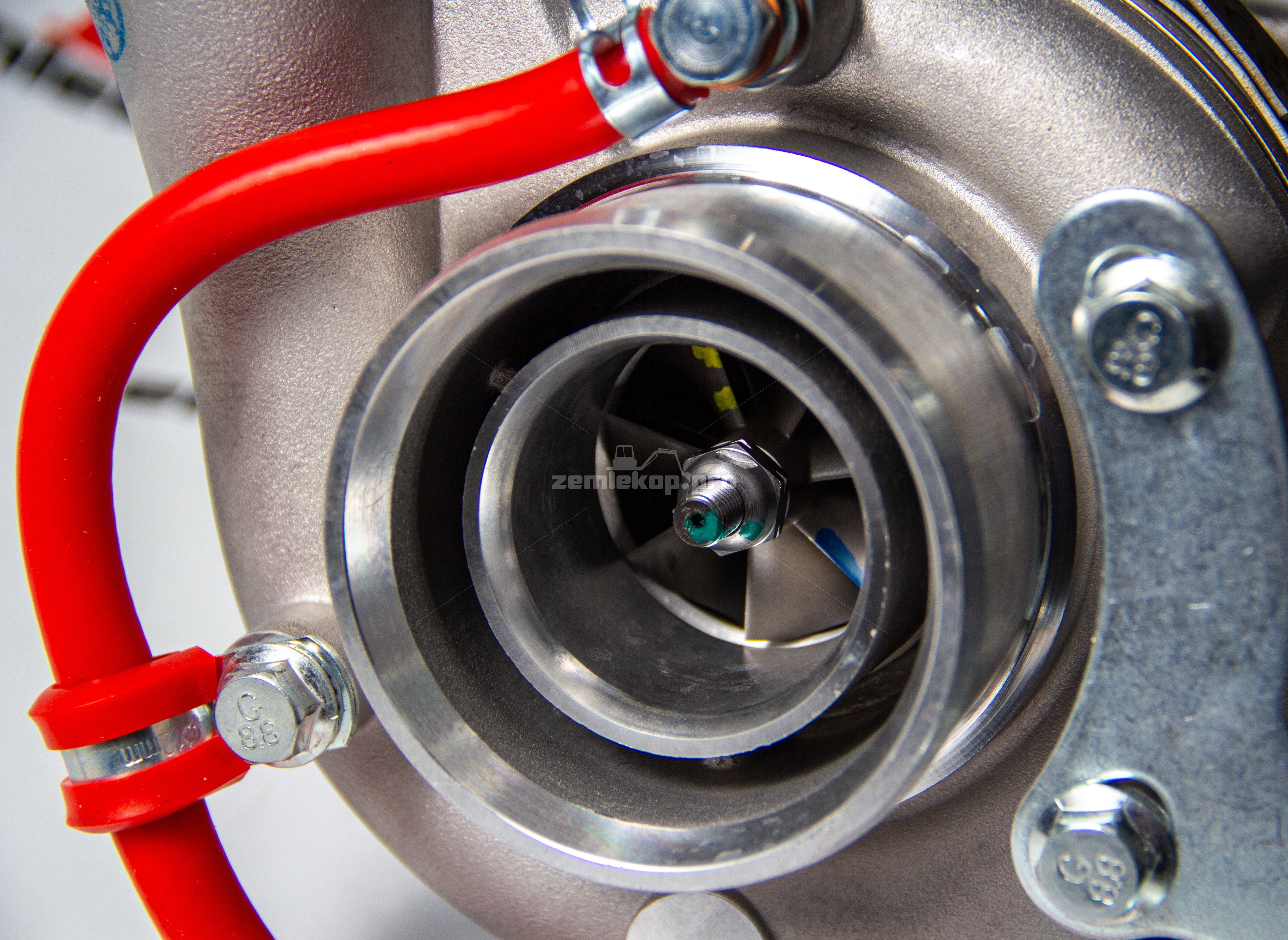 TT16595 Стартер 5580010913, 4996707