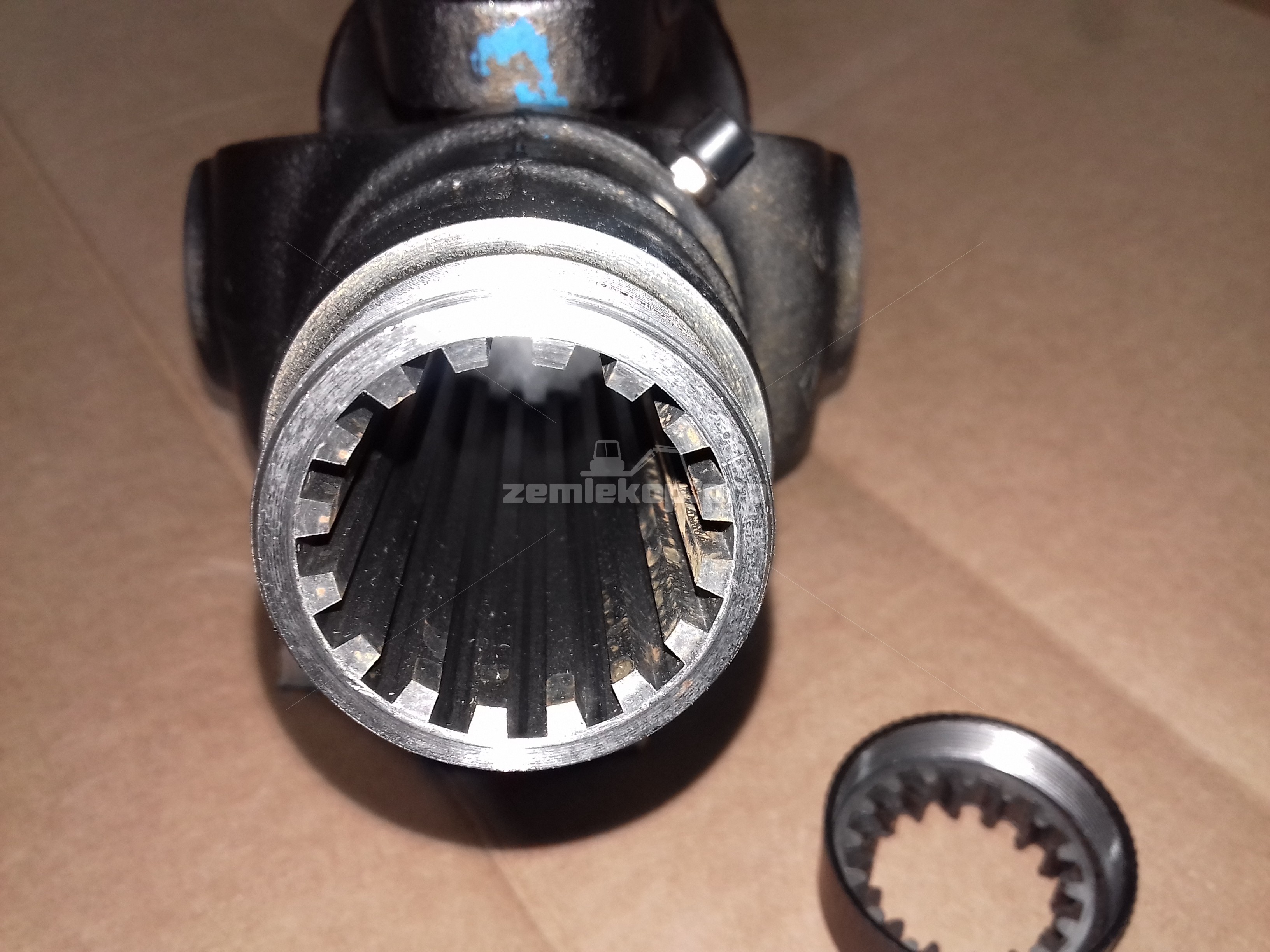 D-14721-00 Карданный вал DANA