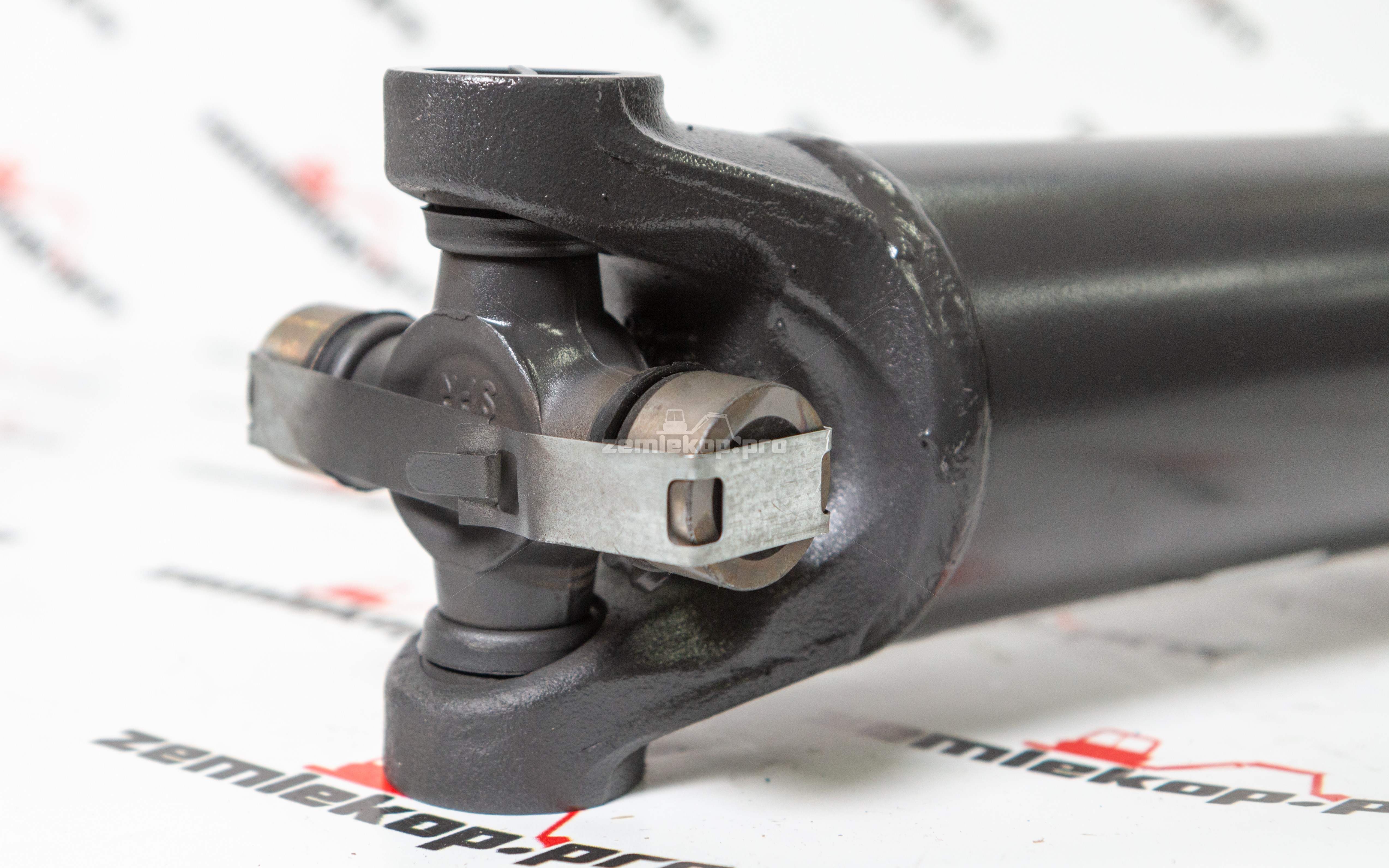 D-12097-00 Карданный вал DANA