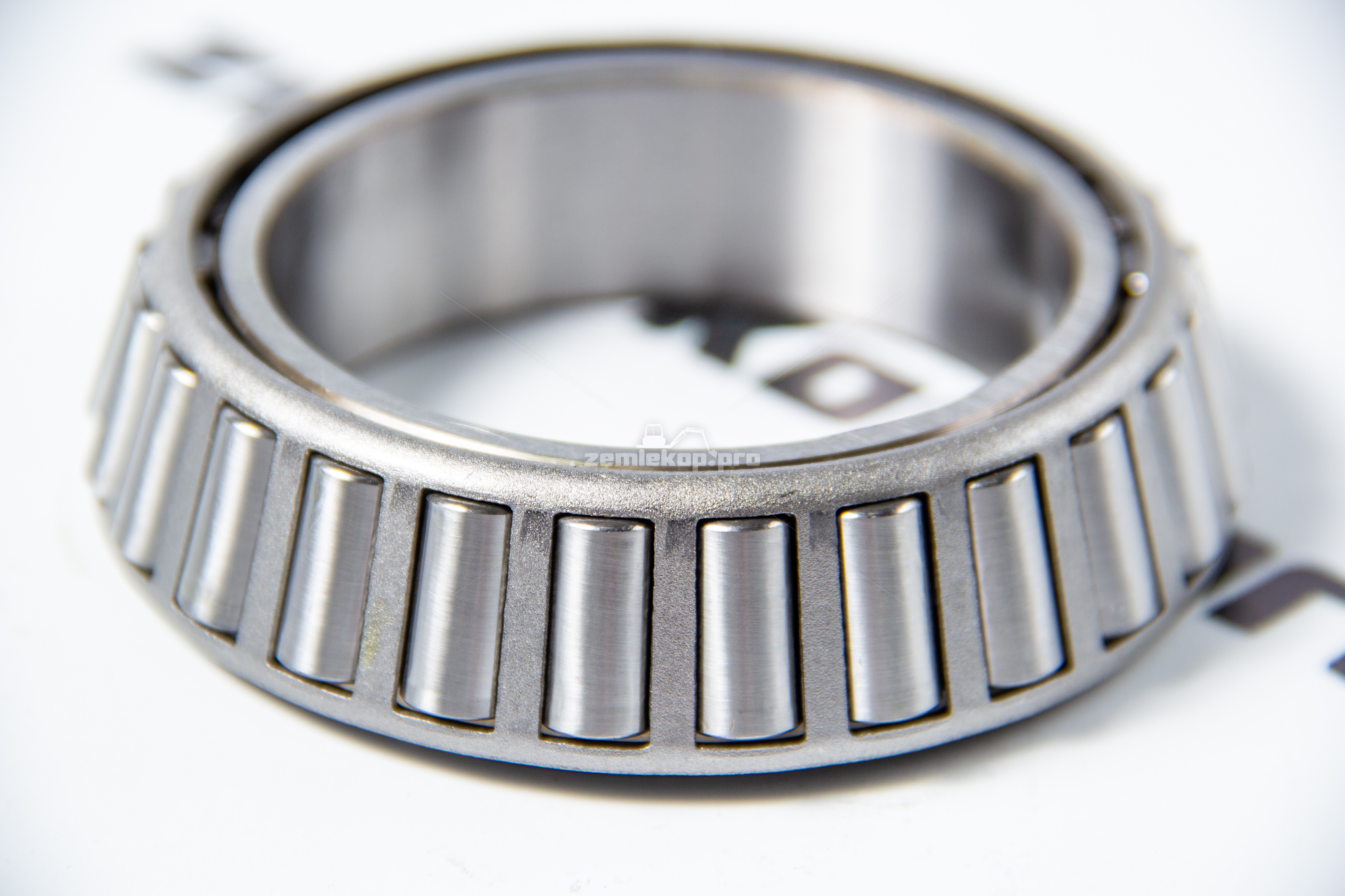 005.72.3998 Подшипник DANA