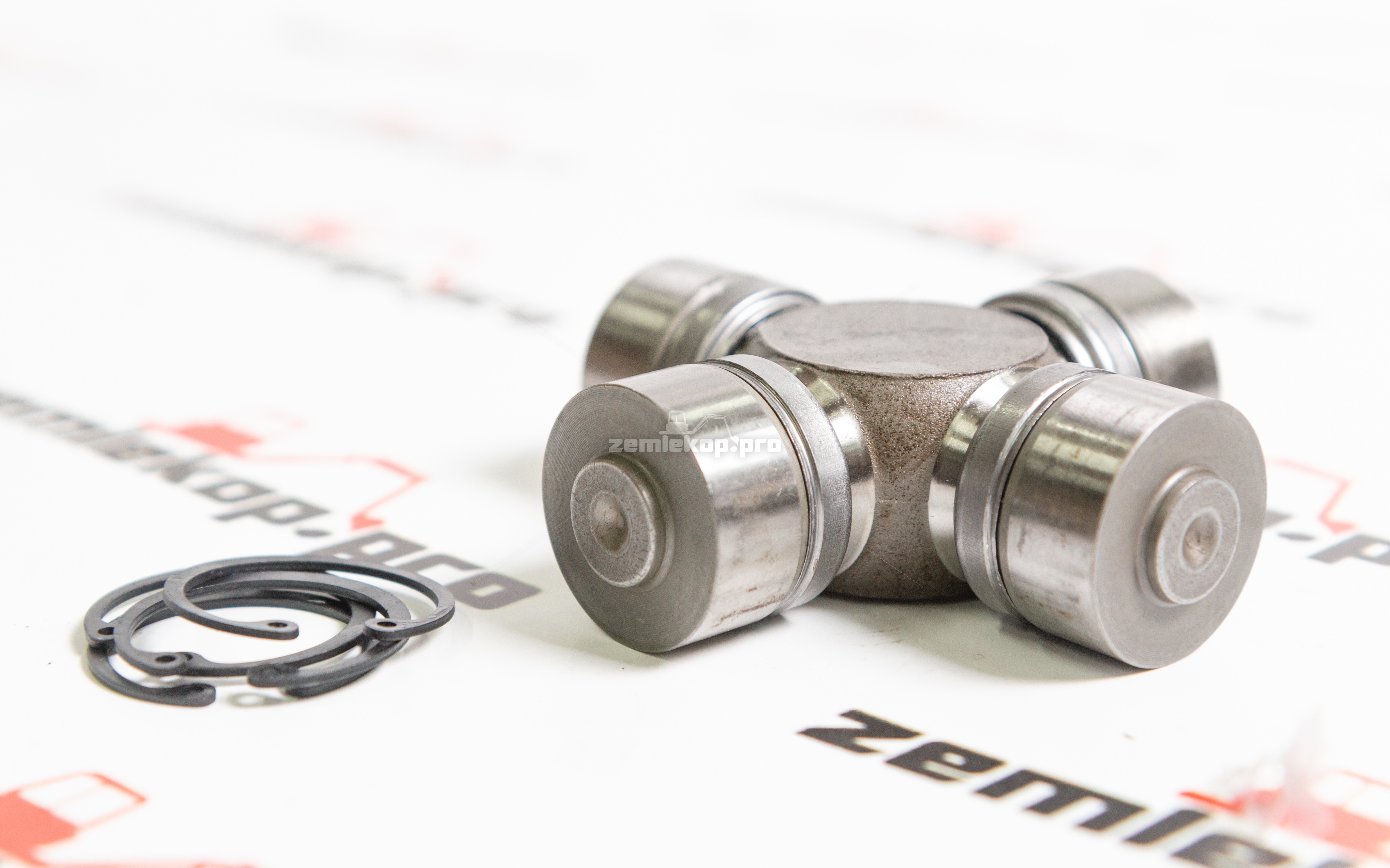 740.06.450.04 Крестовина DANA