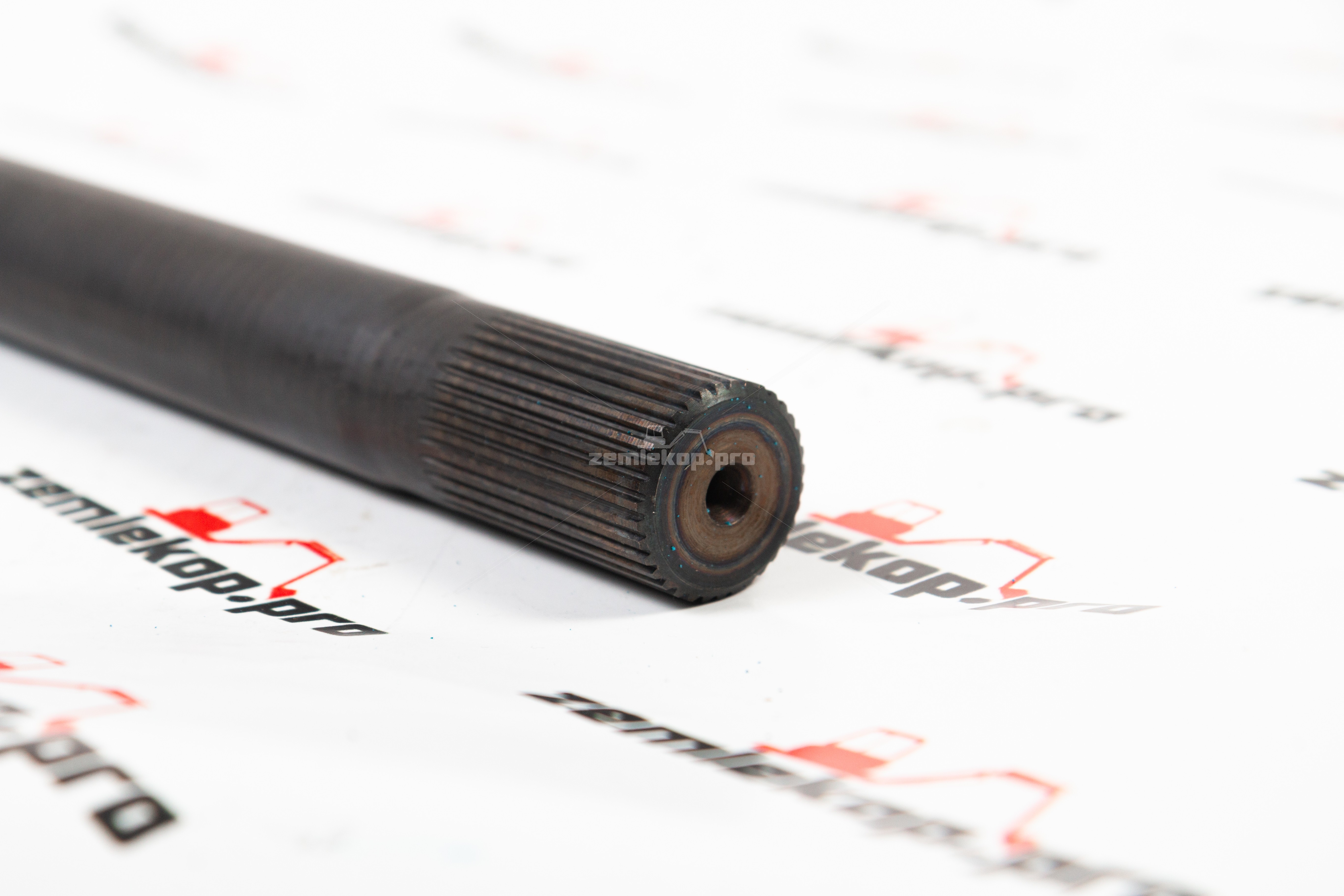 070SG172-3 Вал длинный DANA