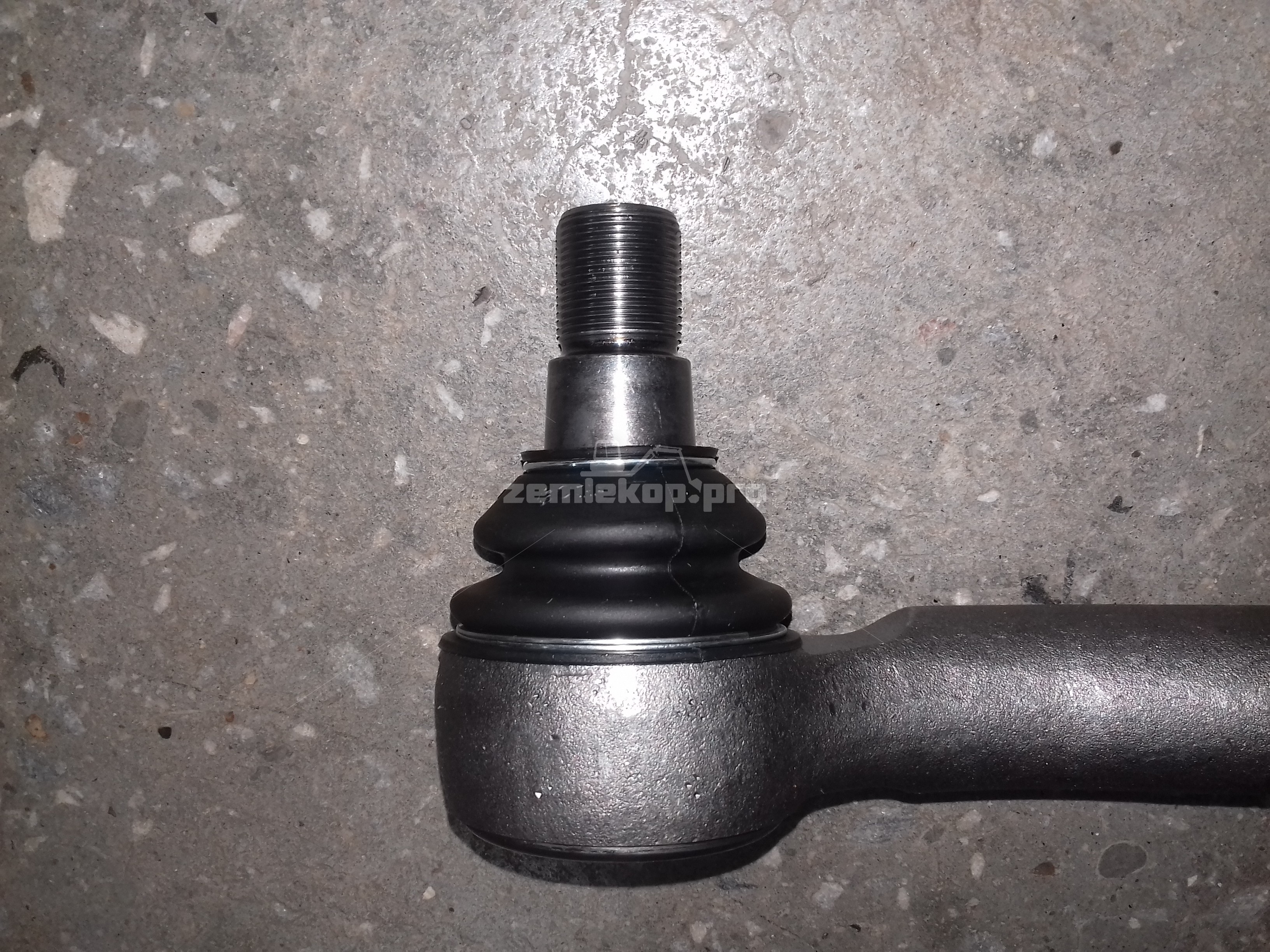 212.24.622.15-R Тяга рулевая DANA