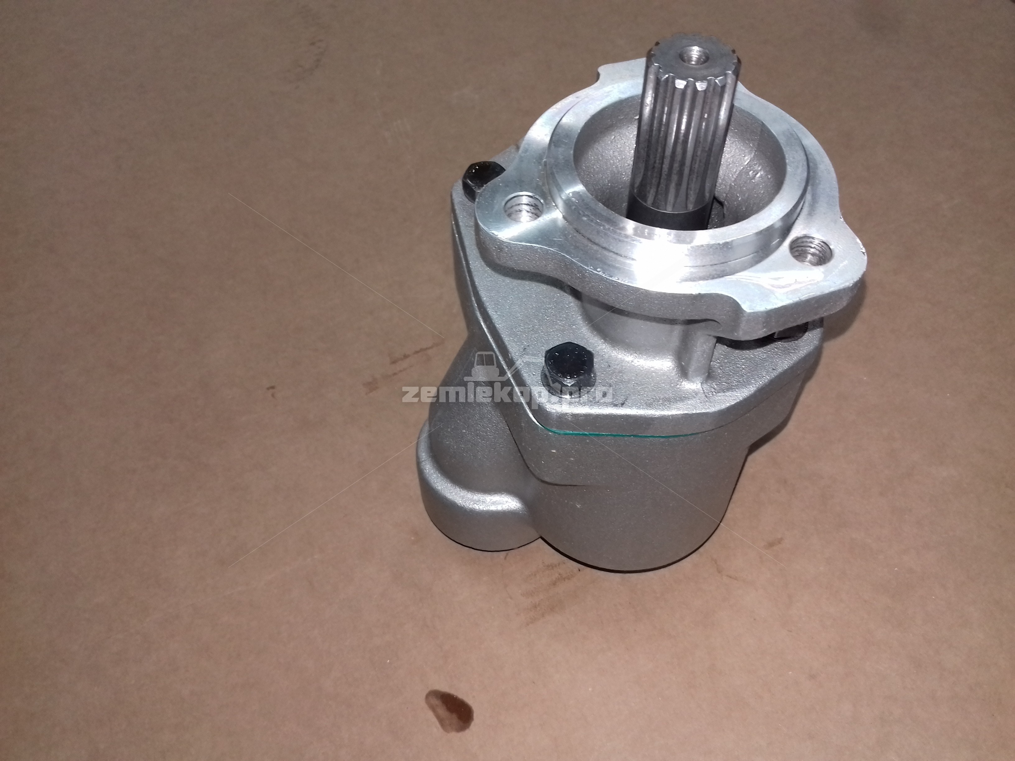 238135 Насос КПП в сборе DANA