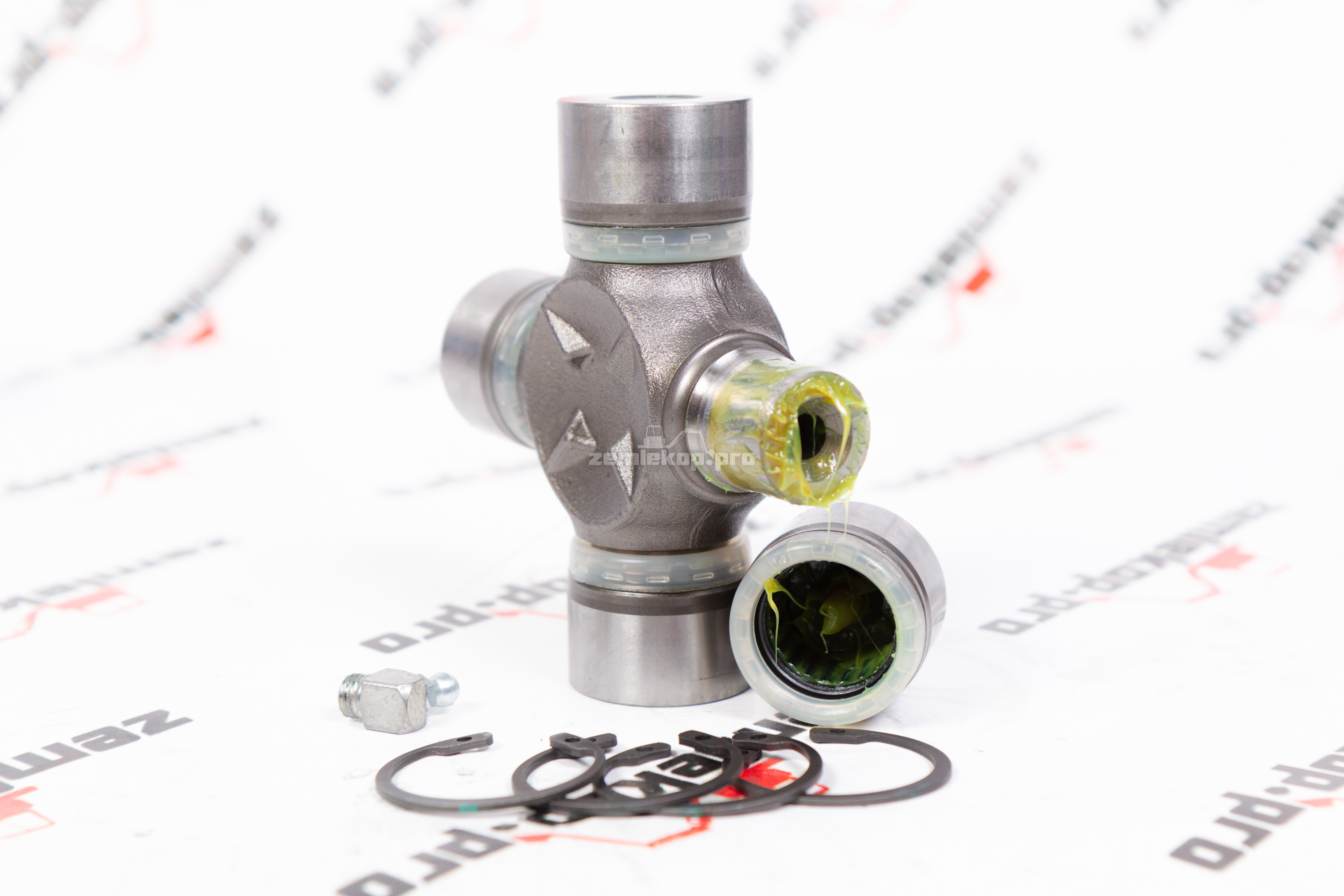 7687300600140 Крестовина DANA