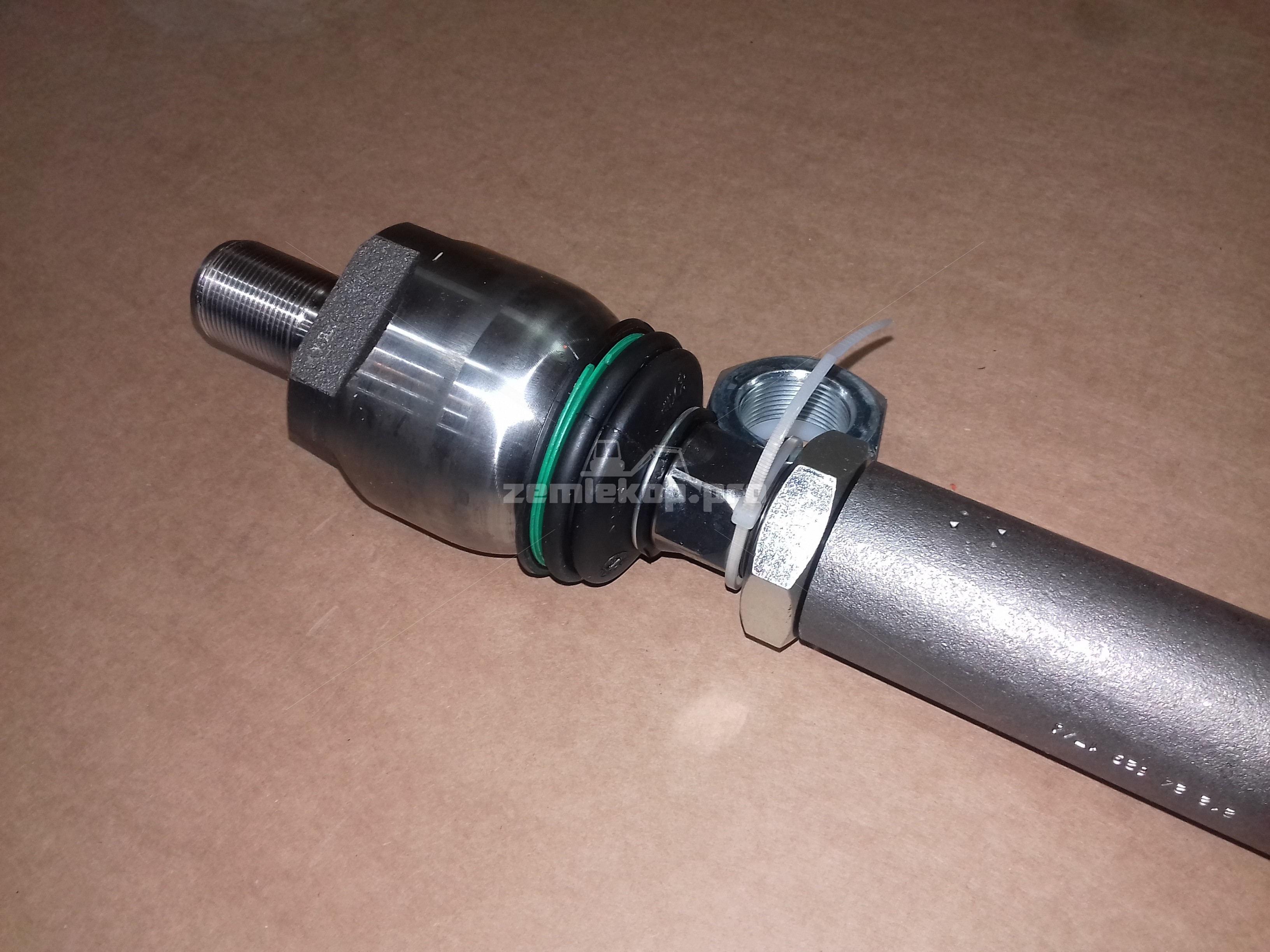 212.24.629.17 Тяга рулевая DANA