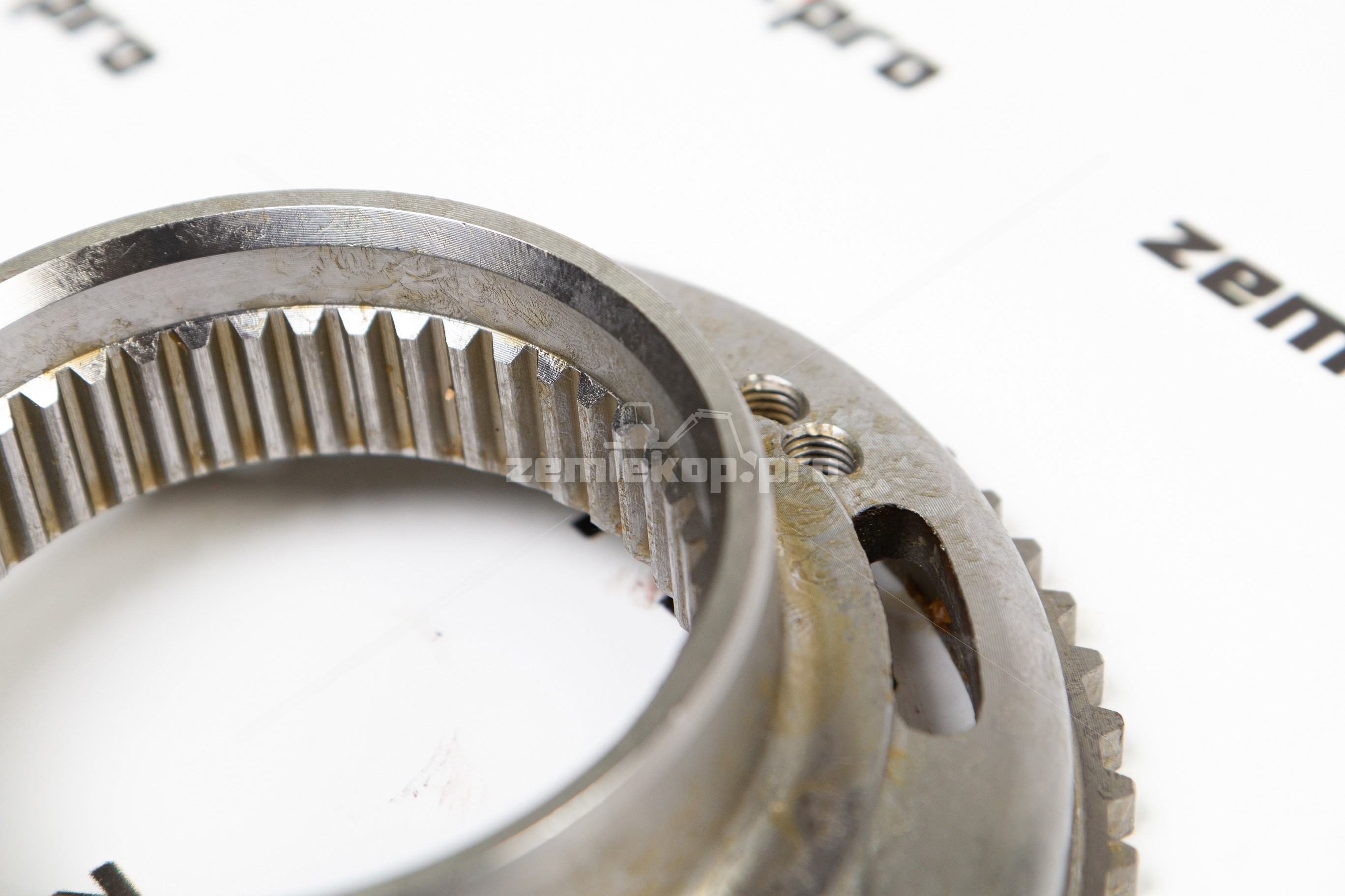 46258 Полуось