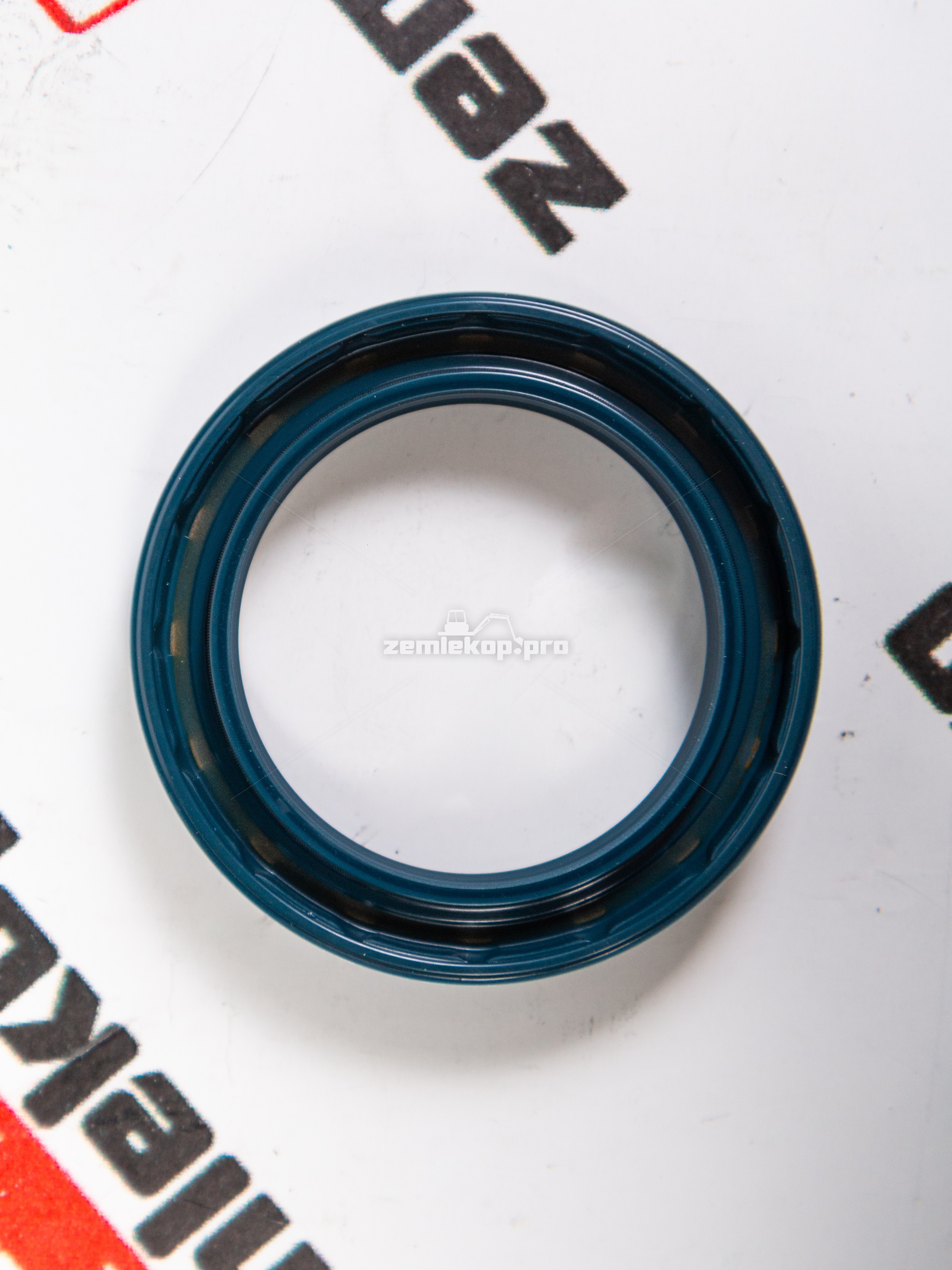 001.43.3687 Сальник DANA